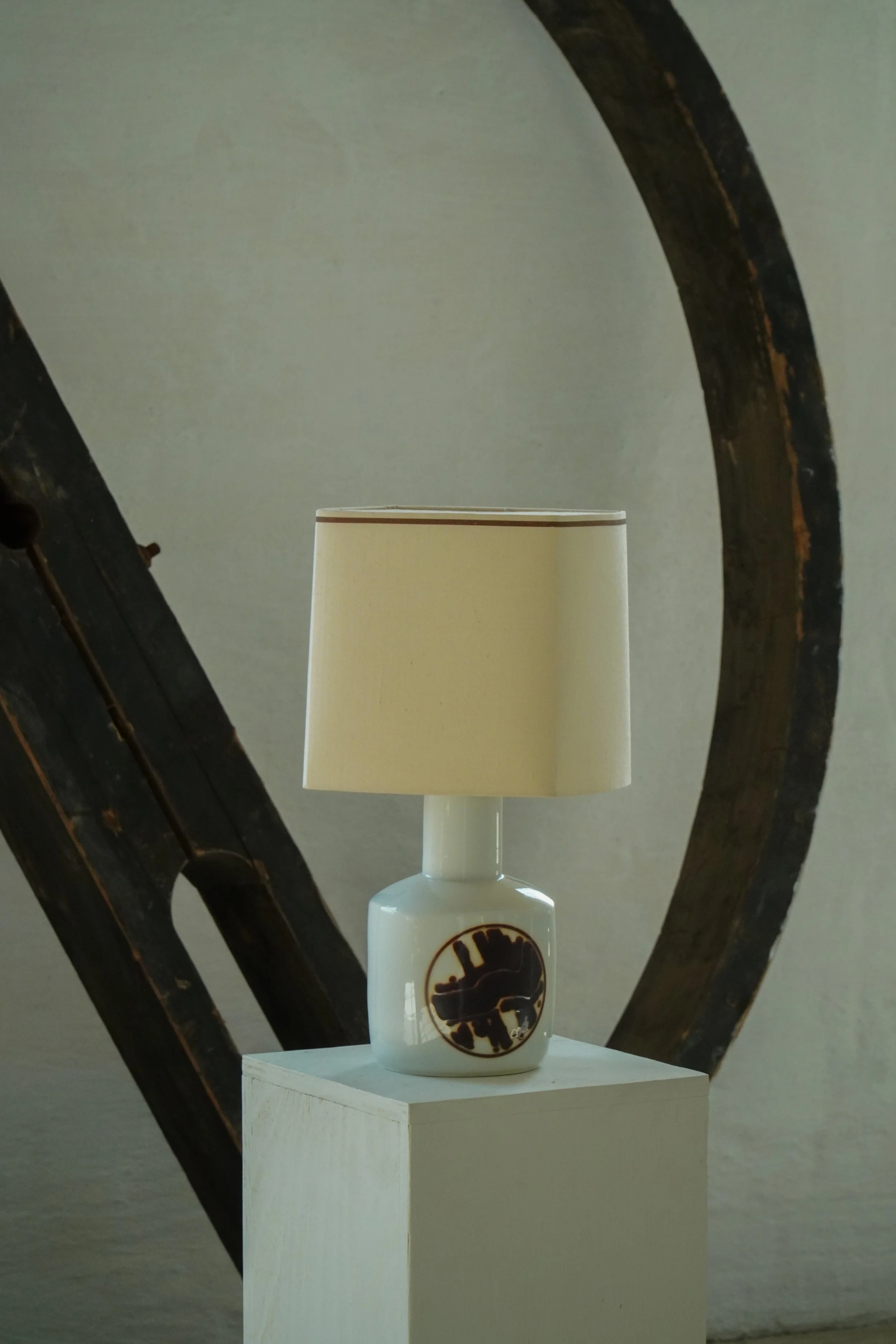 Pair_of_Lamps-27.jpg