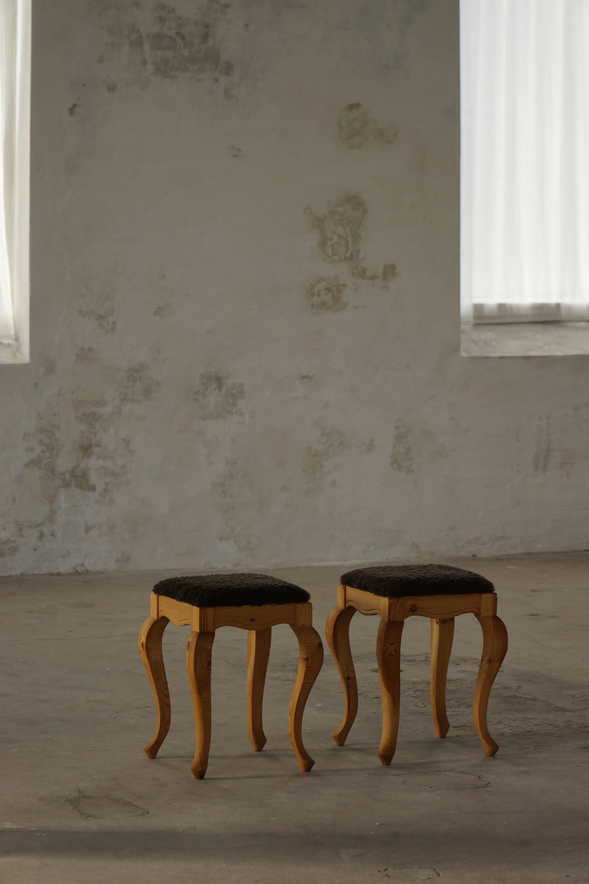 Pine_Stools_Lambswool-16.jpg