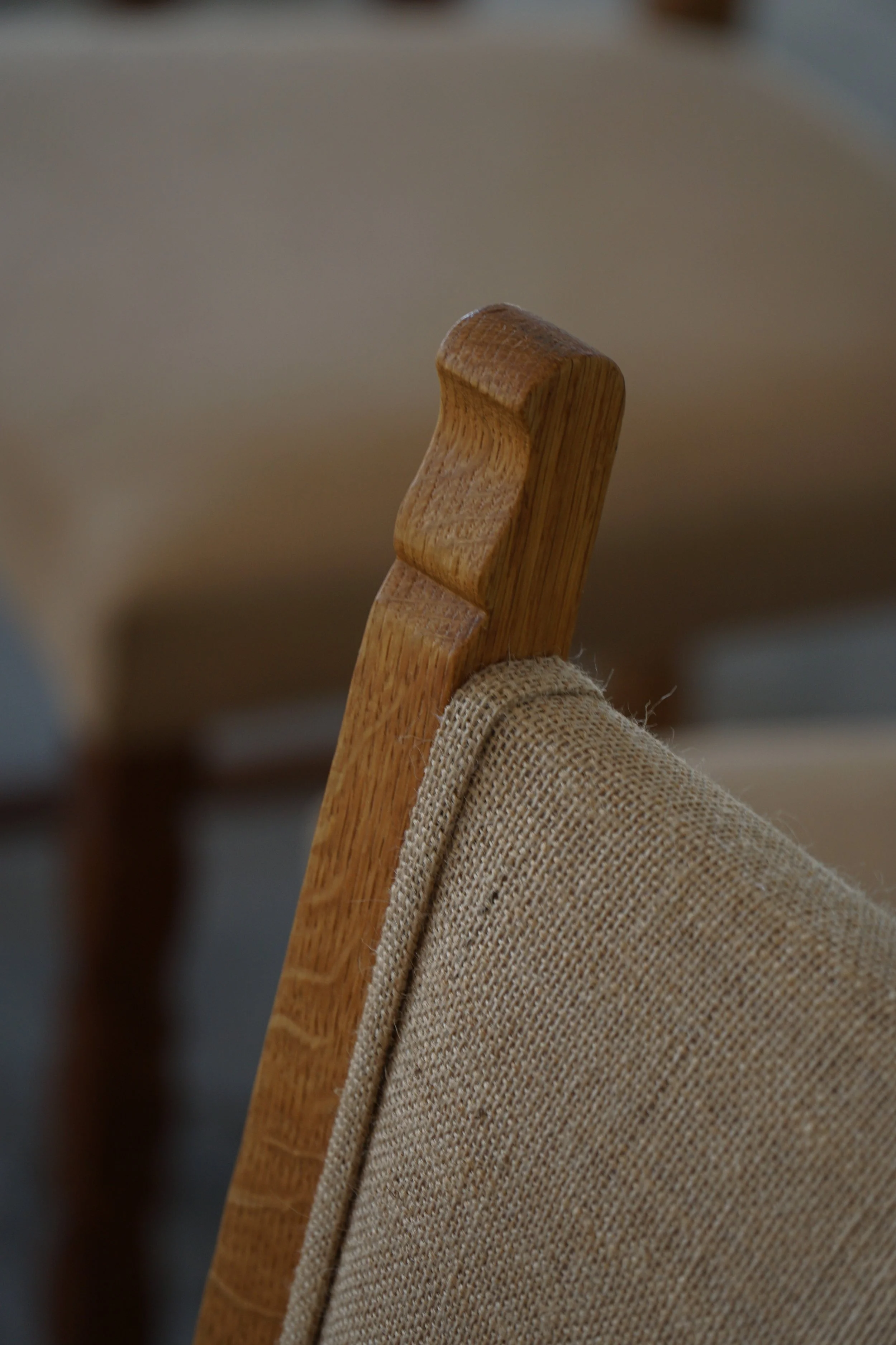 Hessian_Chairs-20.jpg