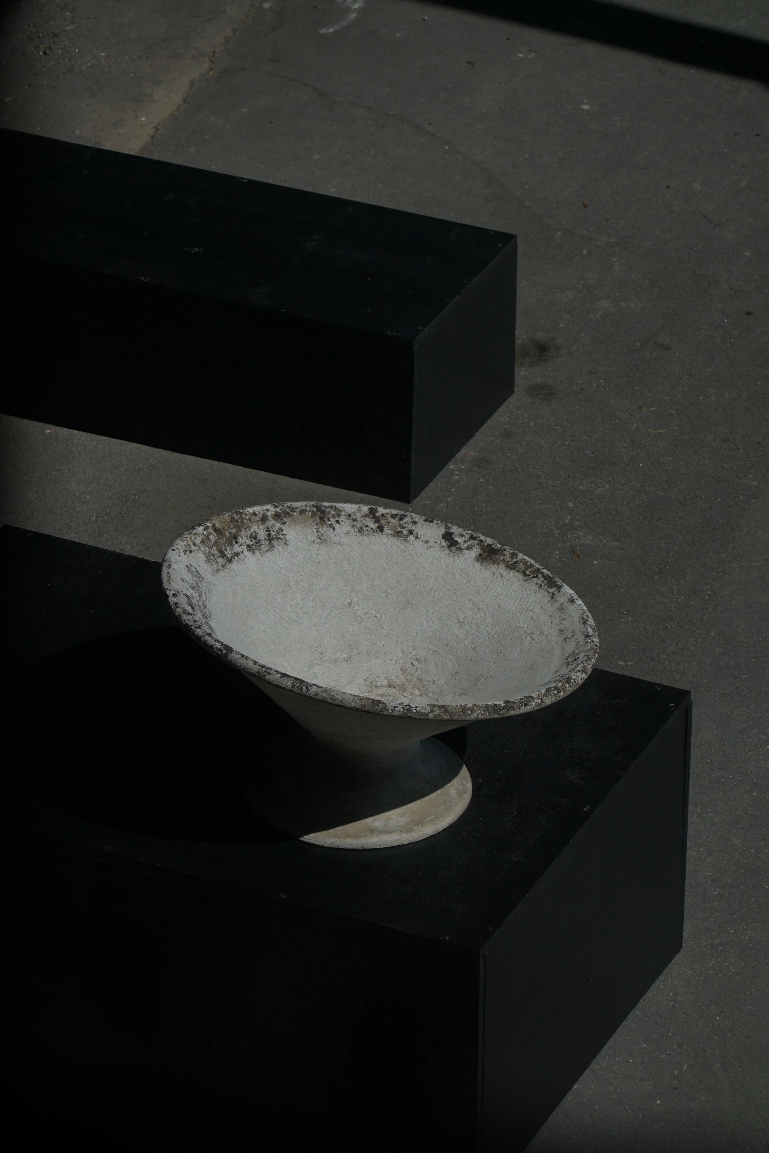 Ellebaek_Round_Planter-10.jpg