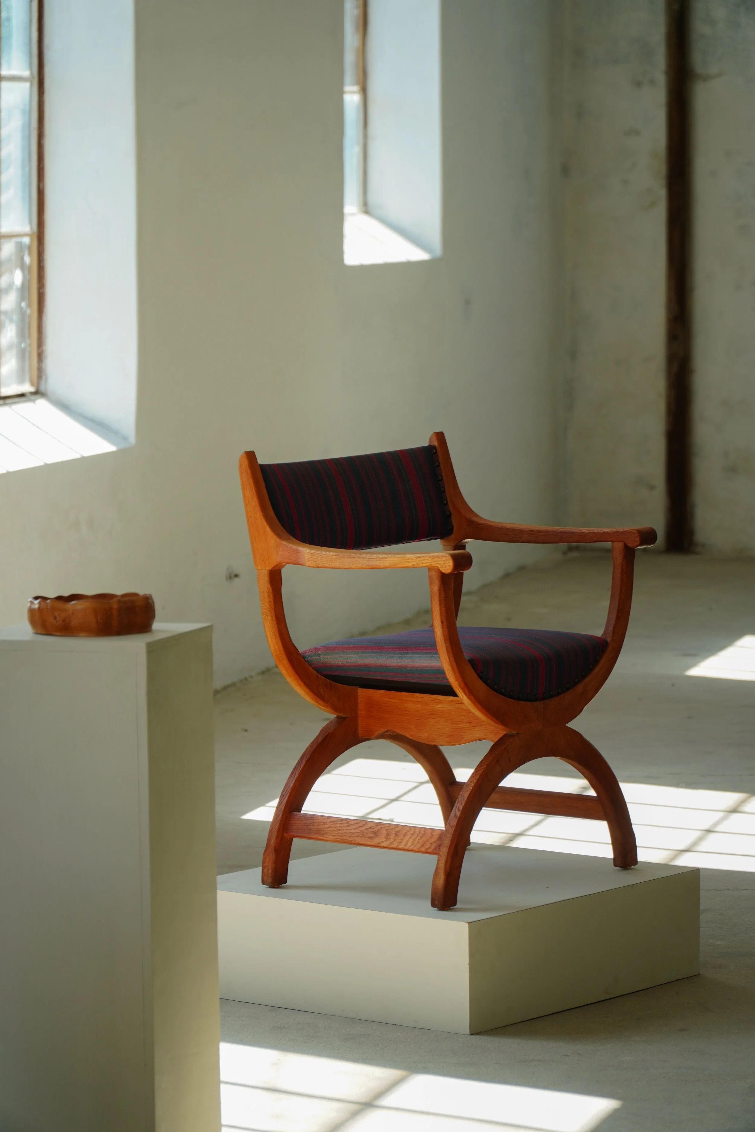 Arm_Chairs_Striped-19.jpg