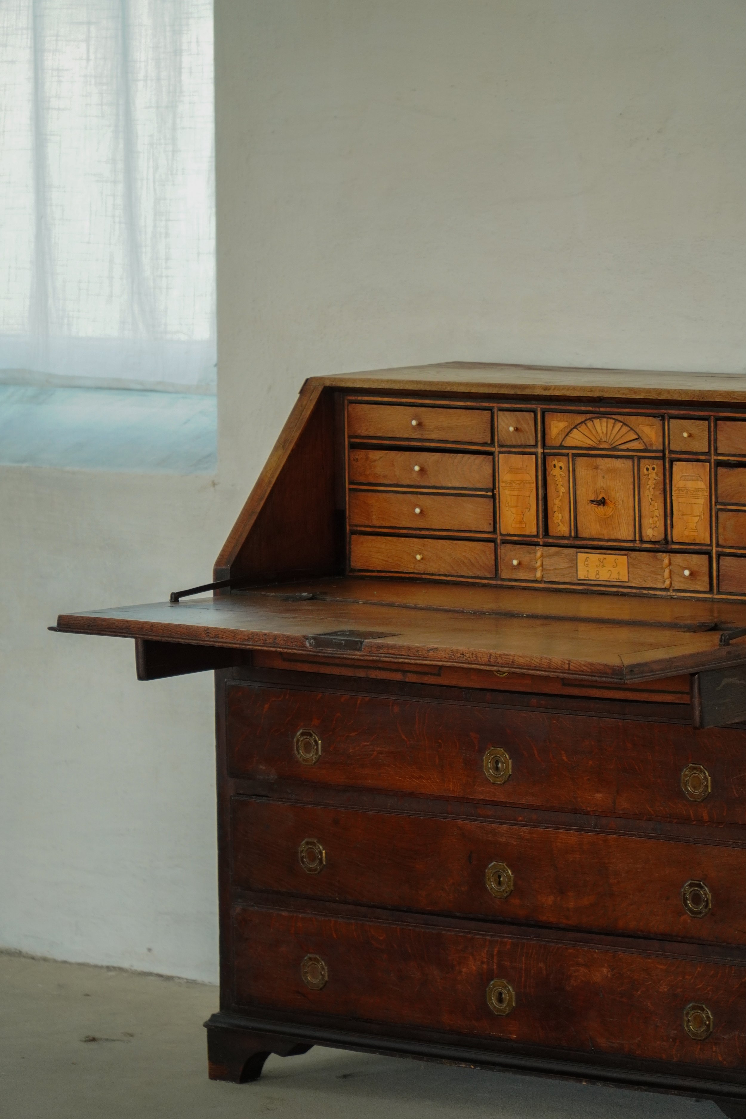 Chest_of_Drawers-21.jpg