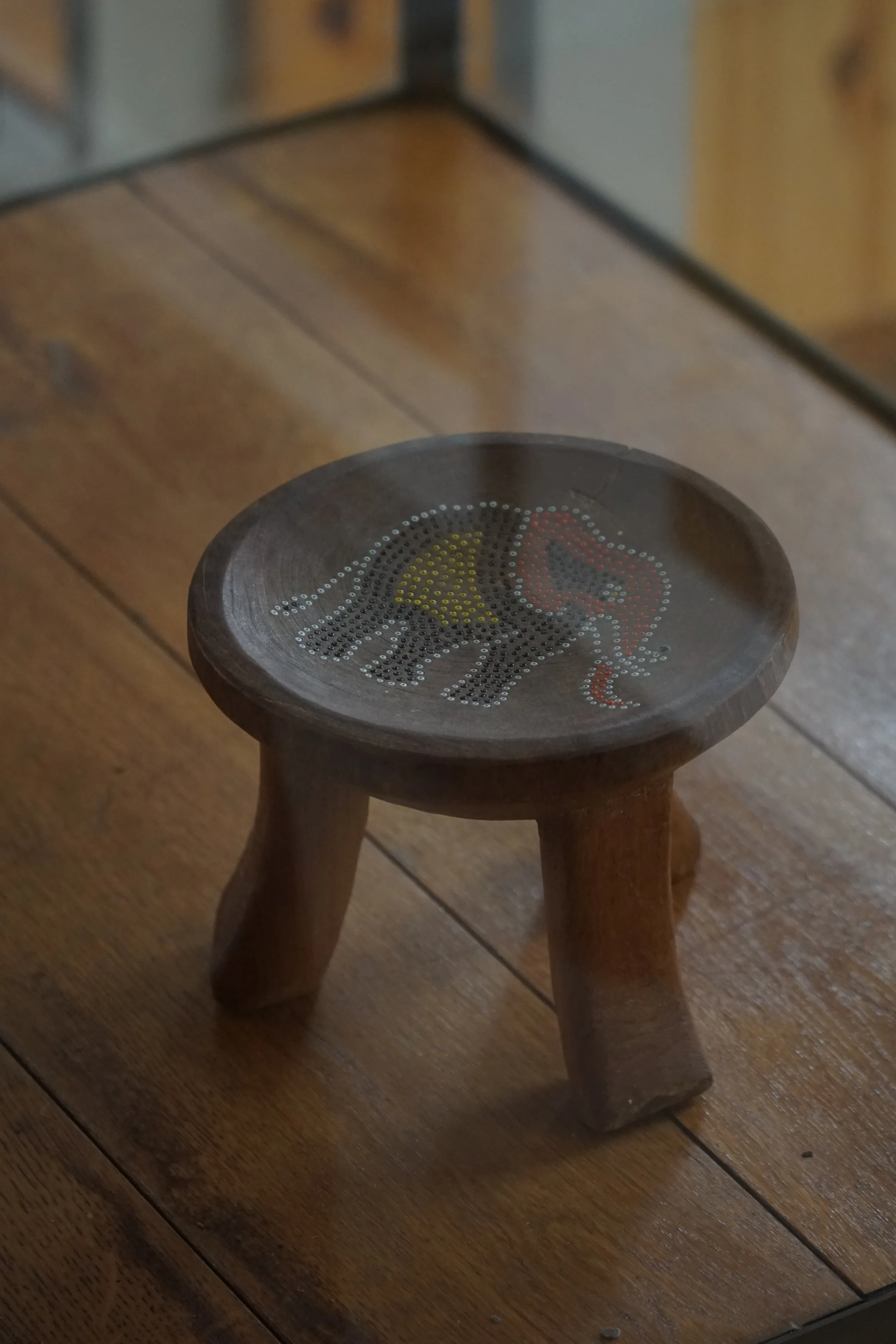 Tiny_Elephant_Stool-18.jpg