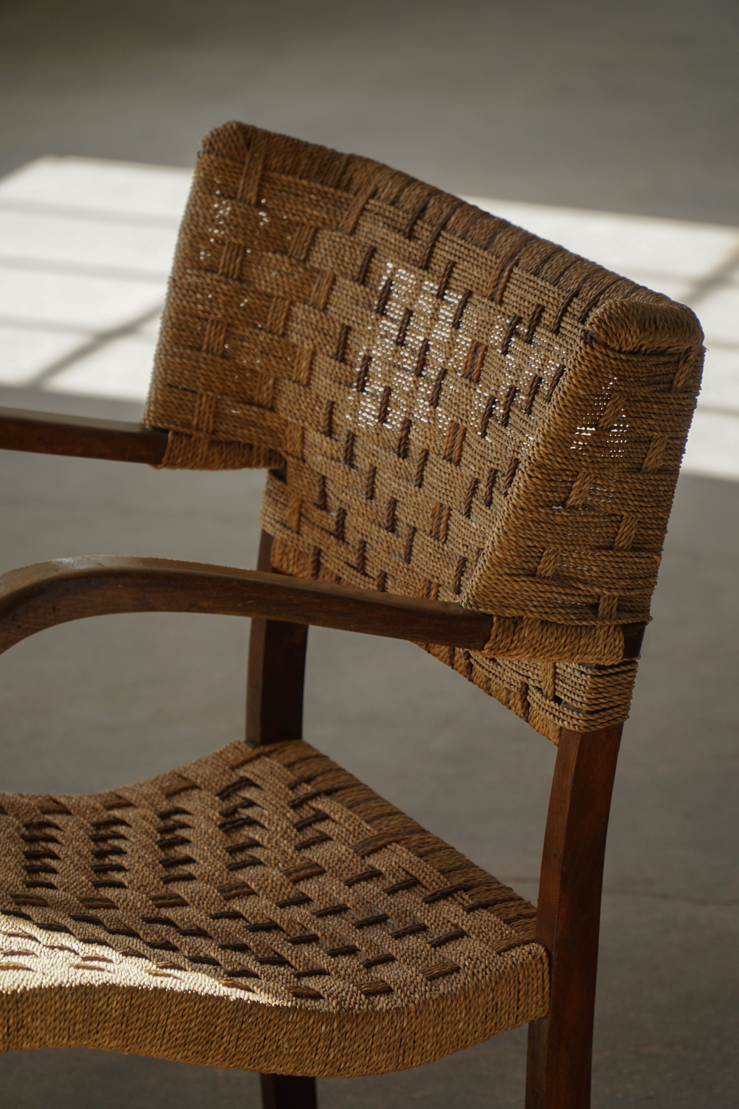 Armchair-3.jpg