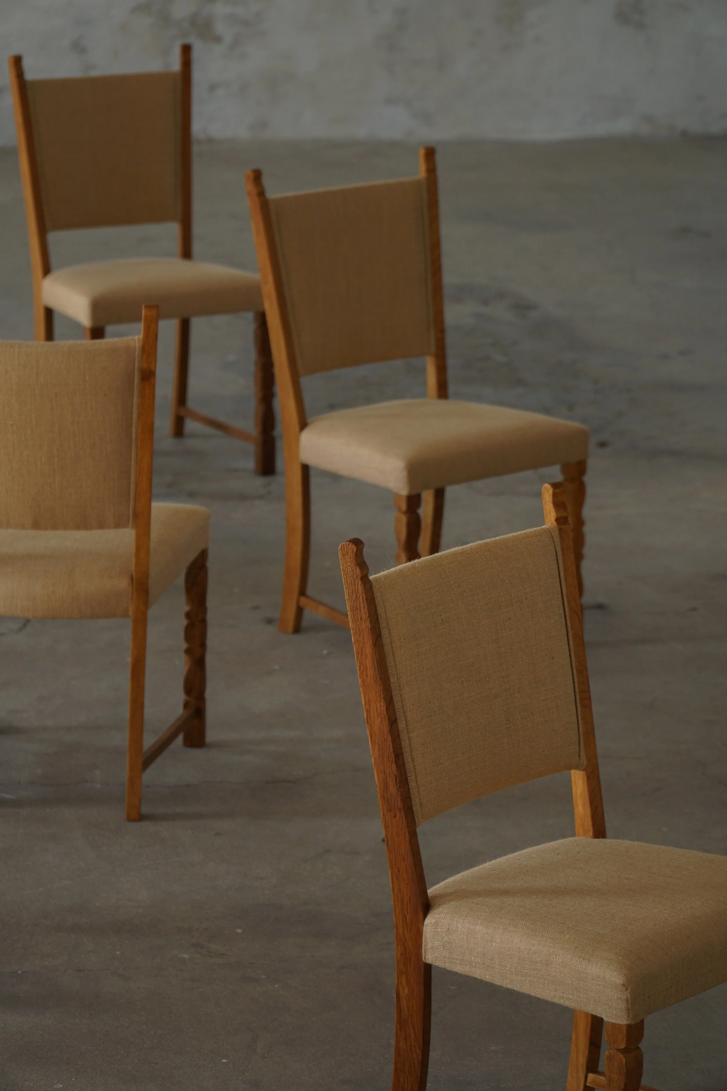 Hessian_Chairs-12.jpg