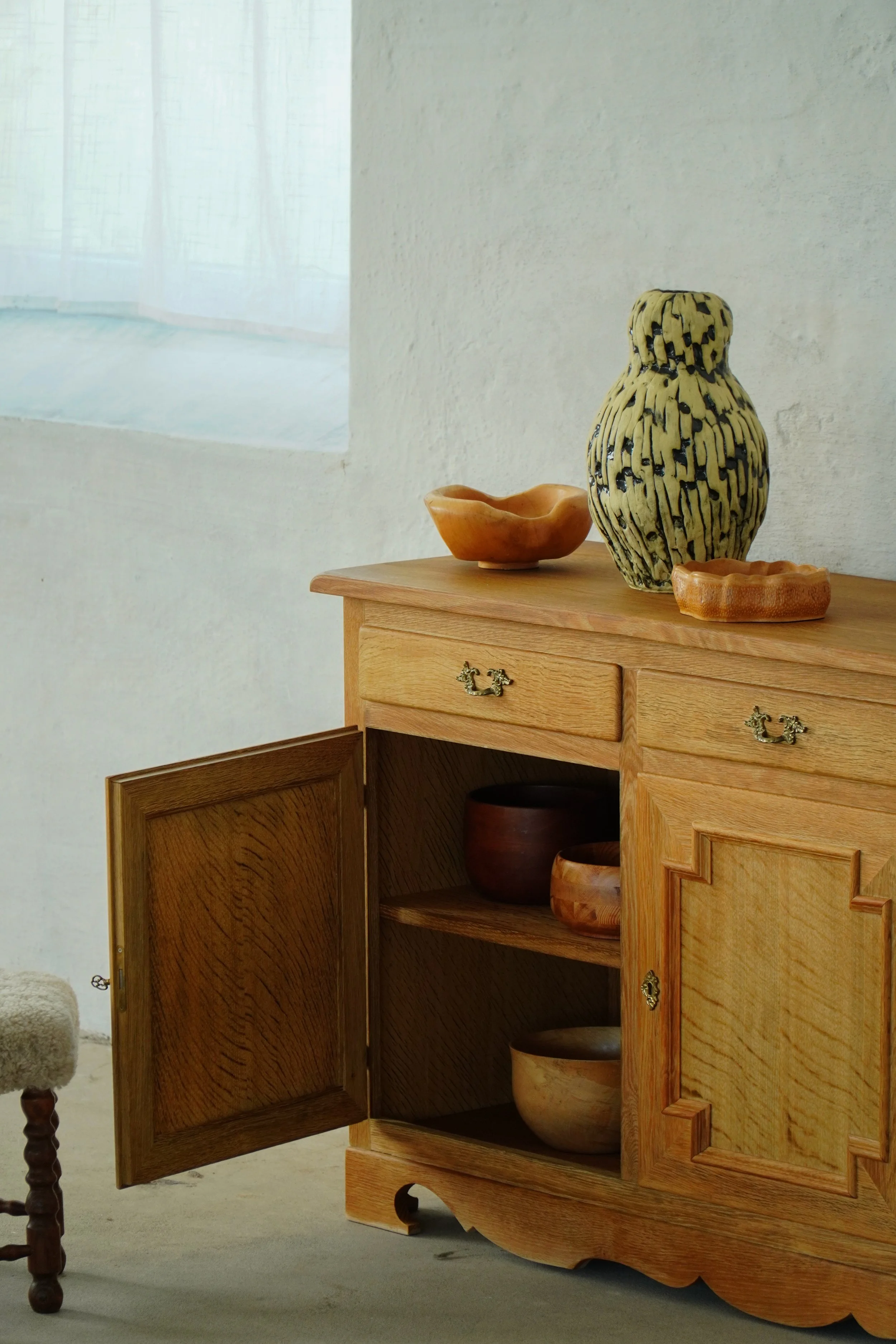 Cabinet-19.jpg
