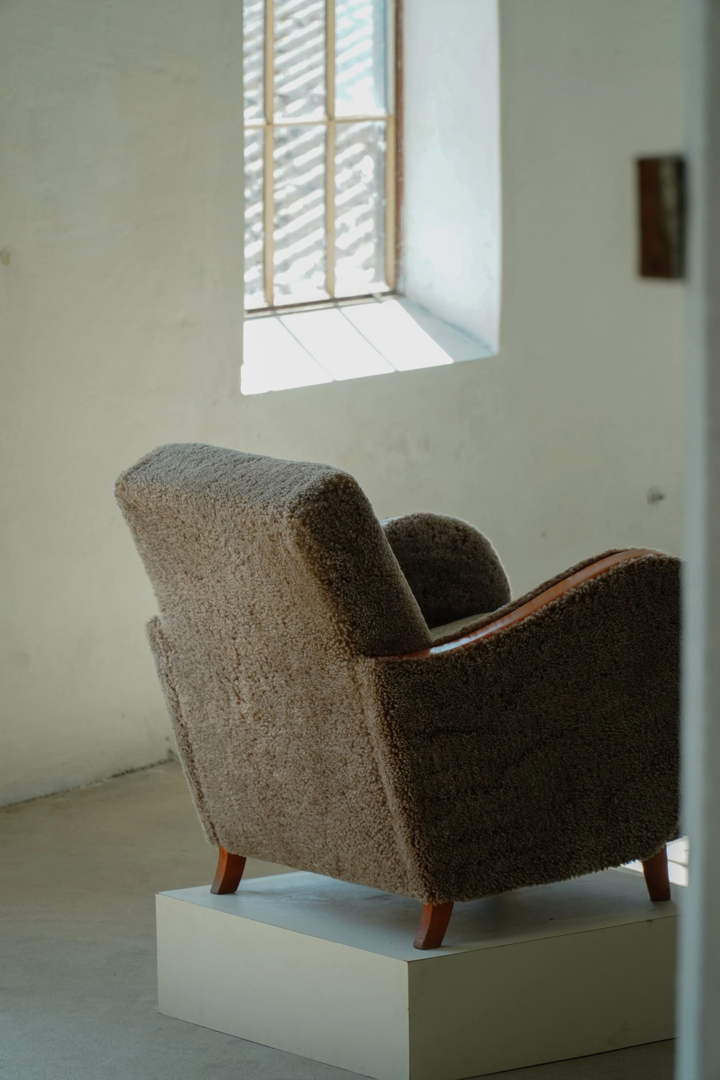 Lounge_Chairs_mink.jpg