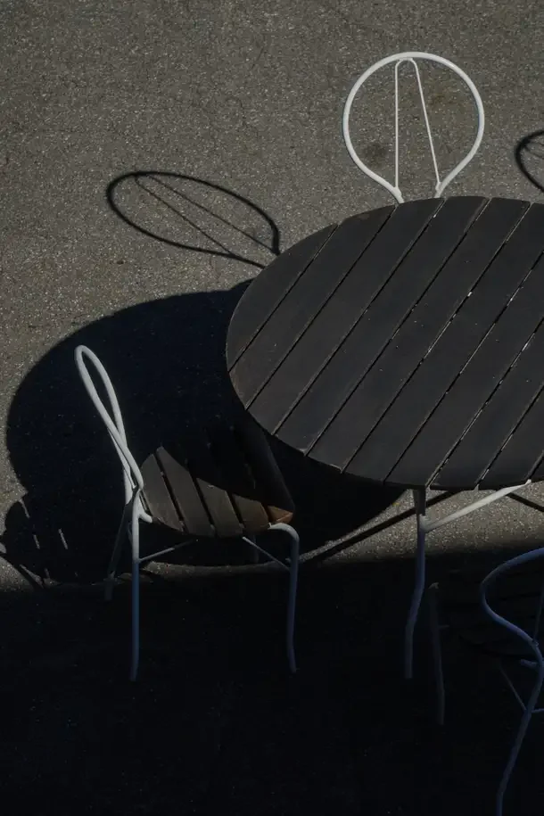 Table_Chairs_master.webp
