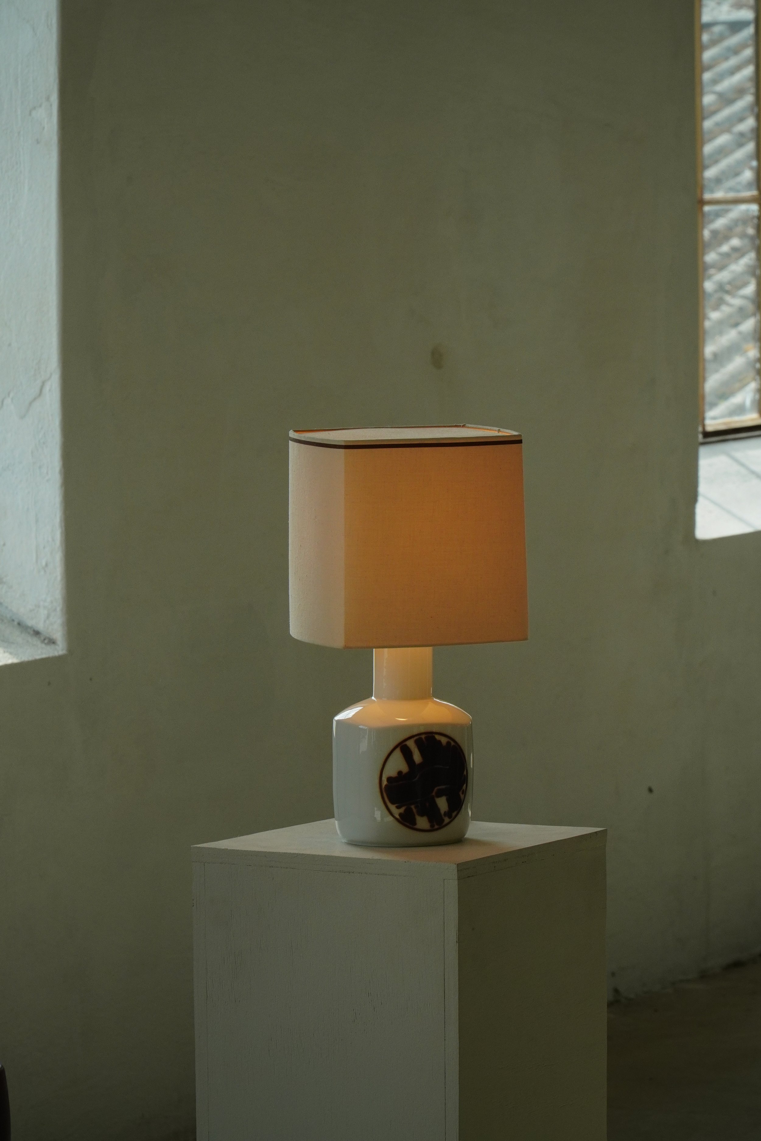 Pair_of_Lamps-11.jpg