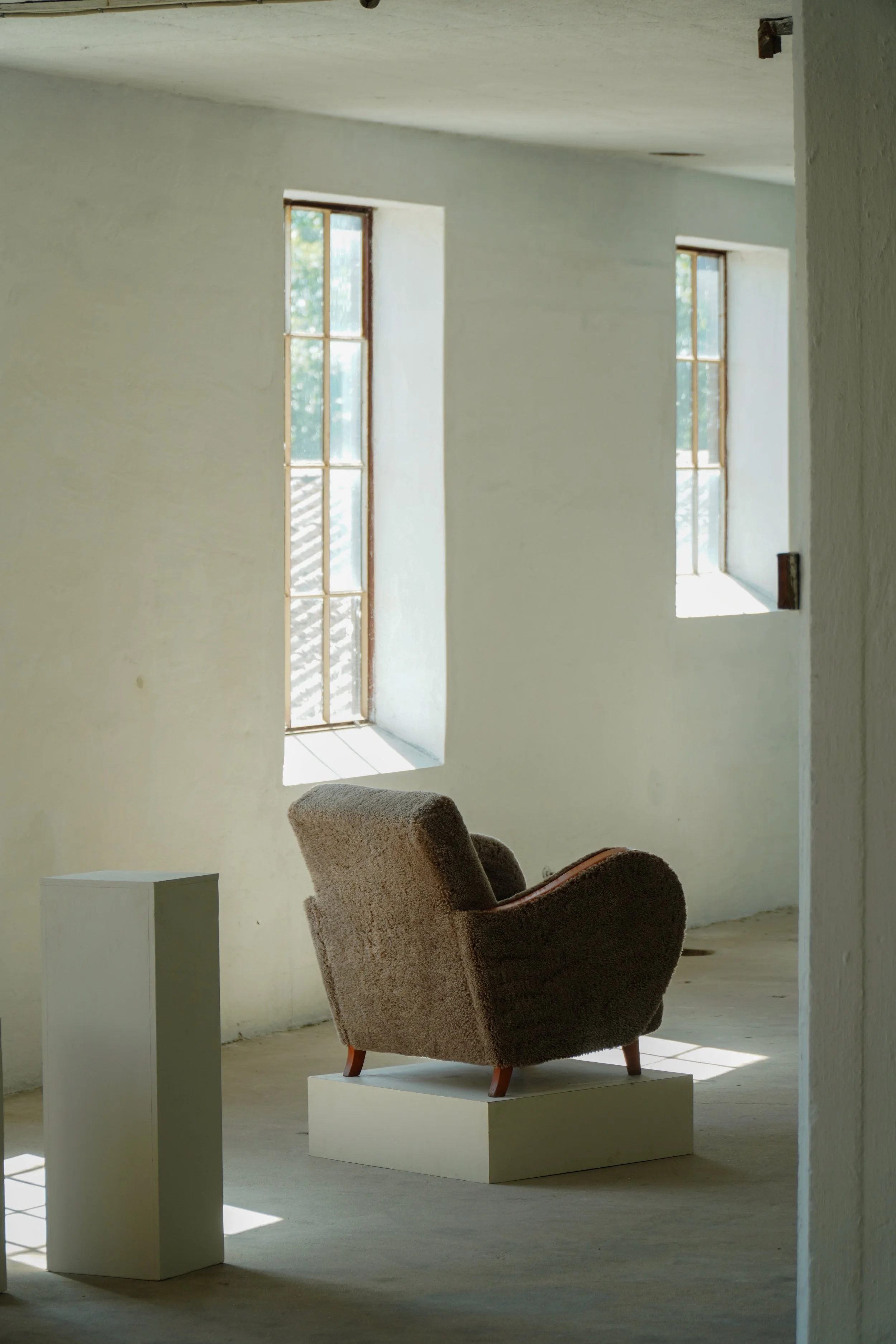 Lounge_Chairs_mink-3.jpg