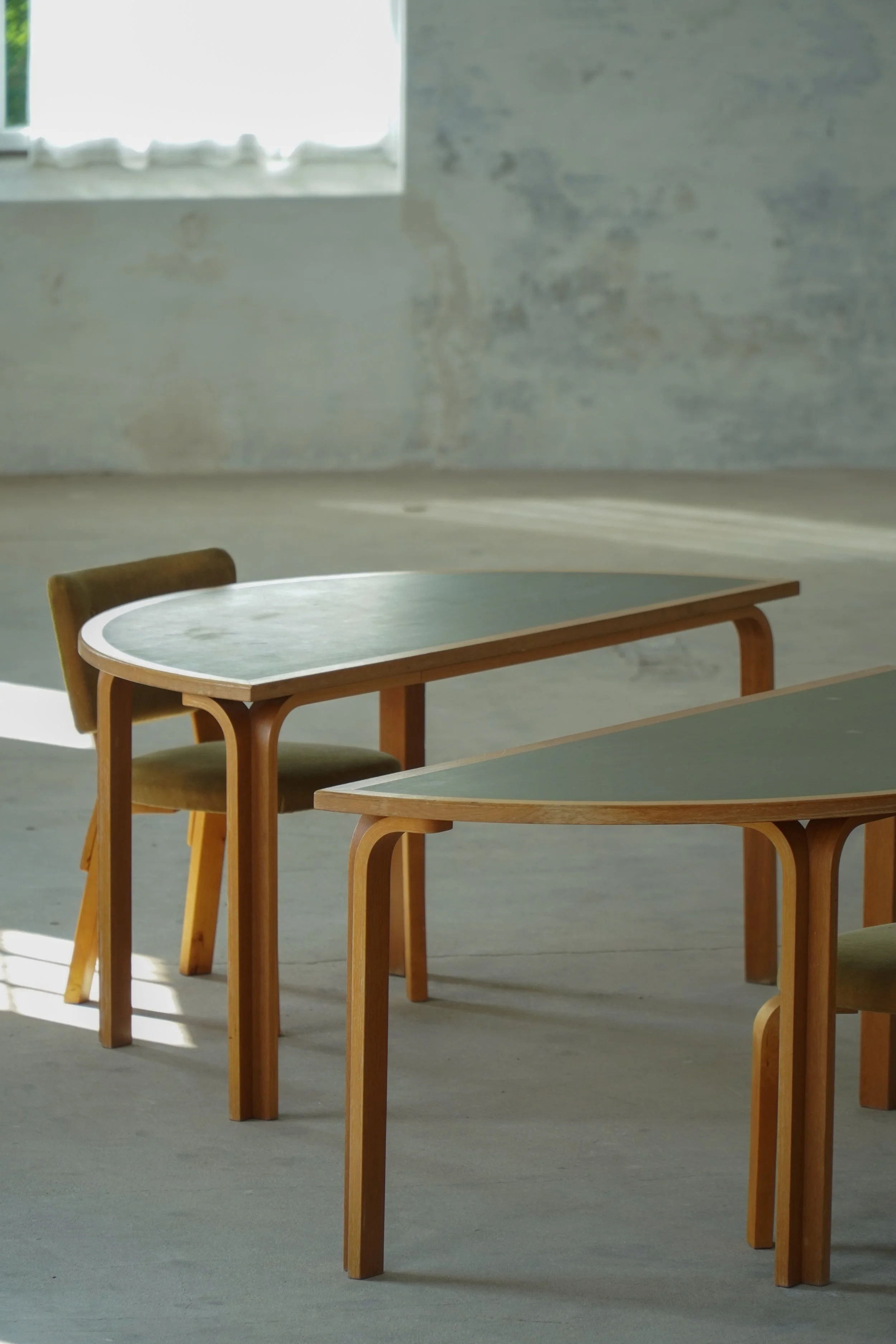 Dining-table-green-2.jpg