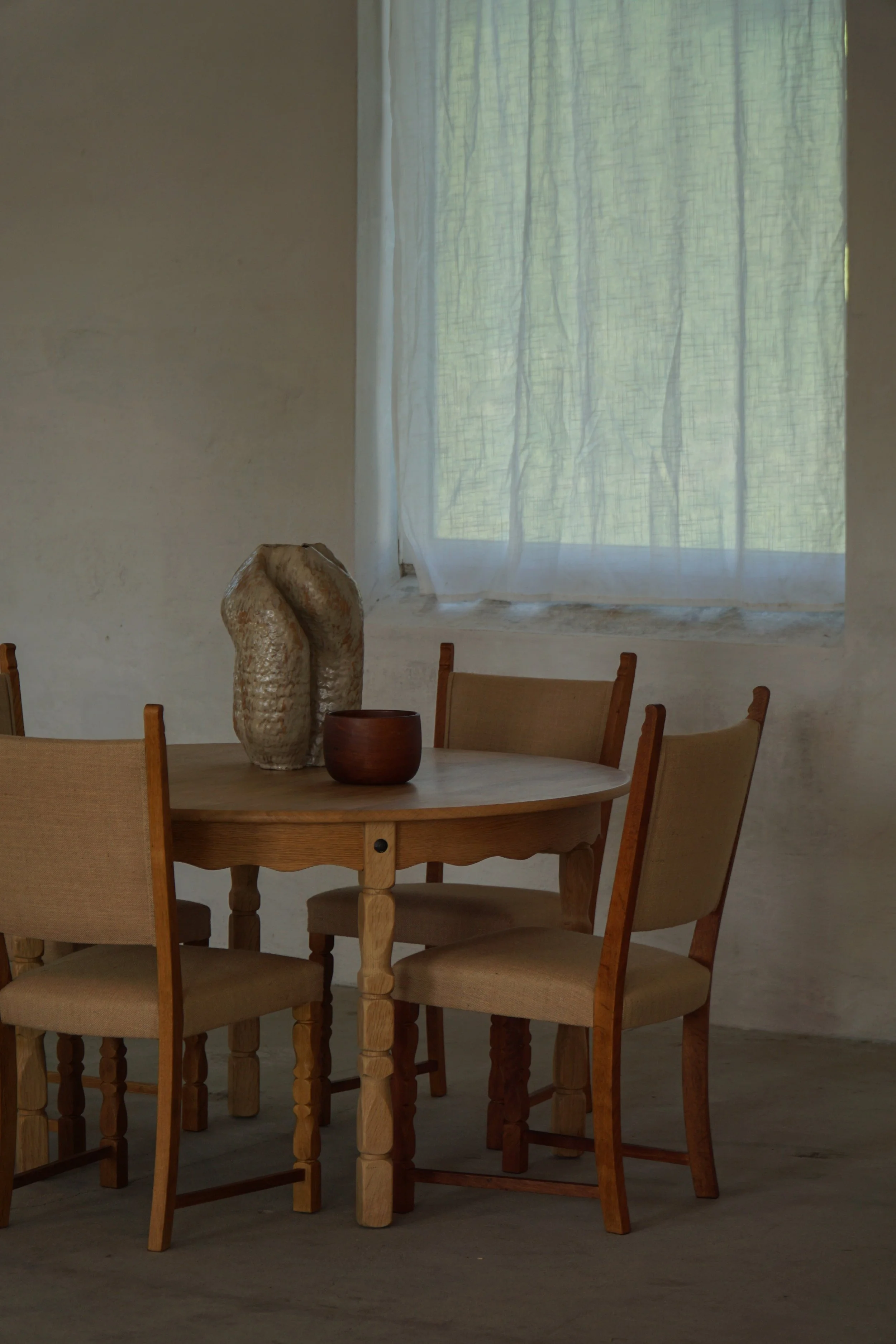 Hessian_Chairs-19.jpg