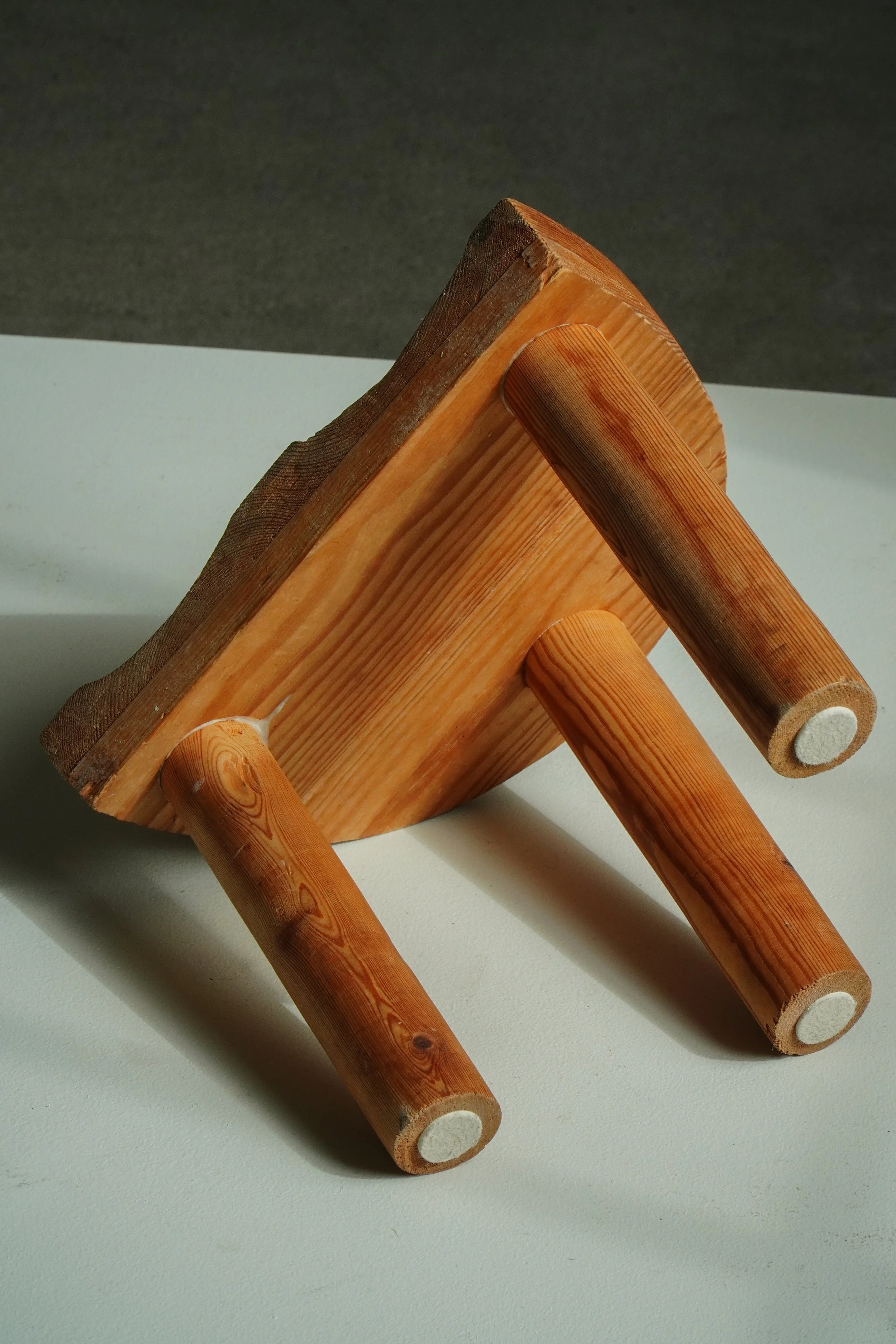 Small_Stool.jpg