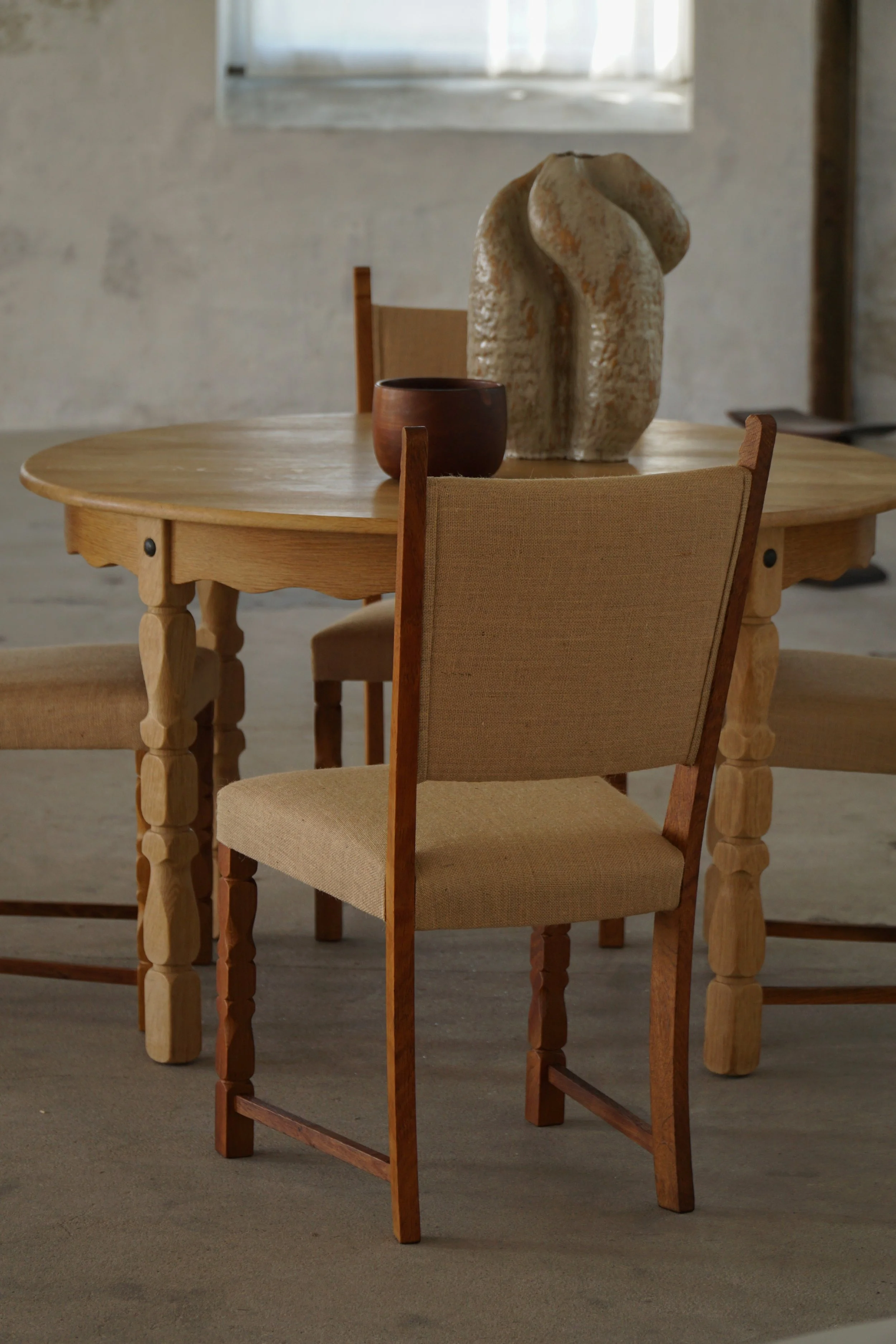 Hessian_Chairs-2.jpg