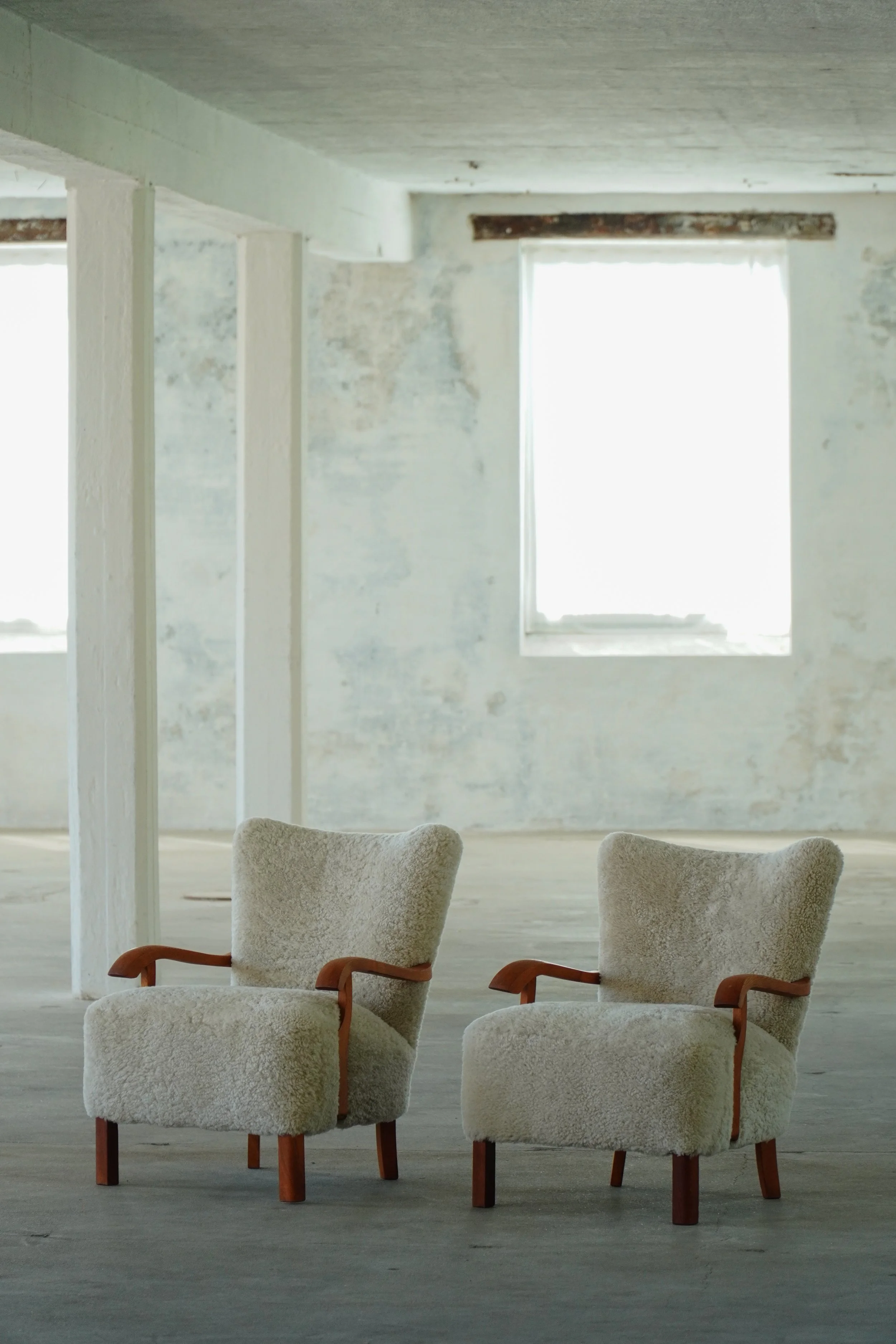 Lounge_Chairs_Lambswool-13.jpg
