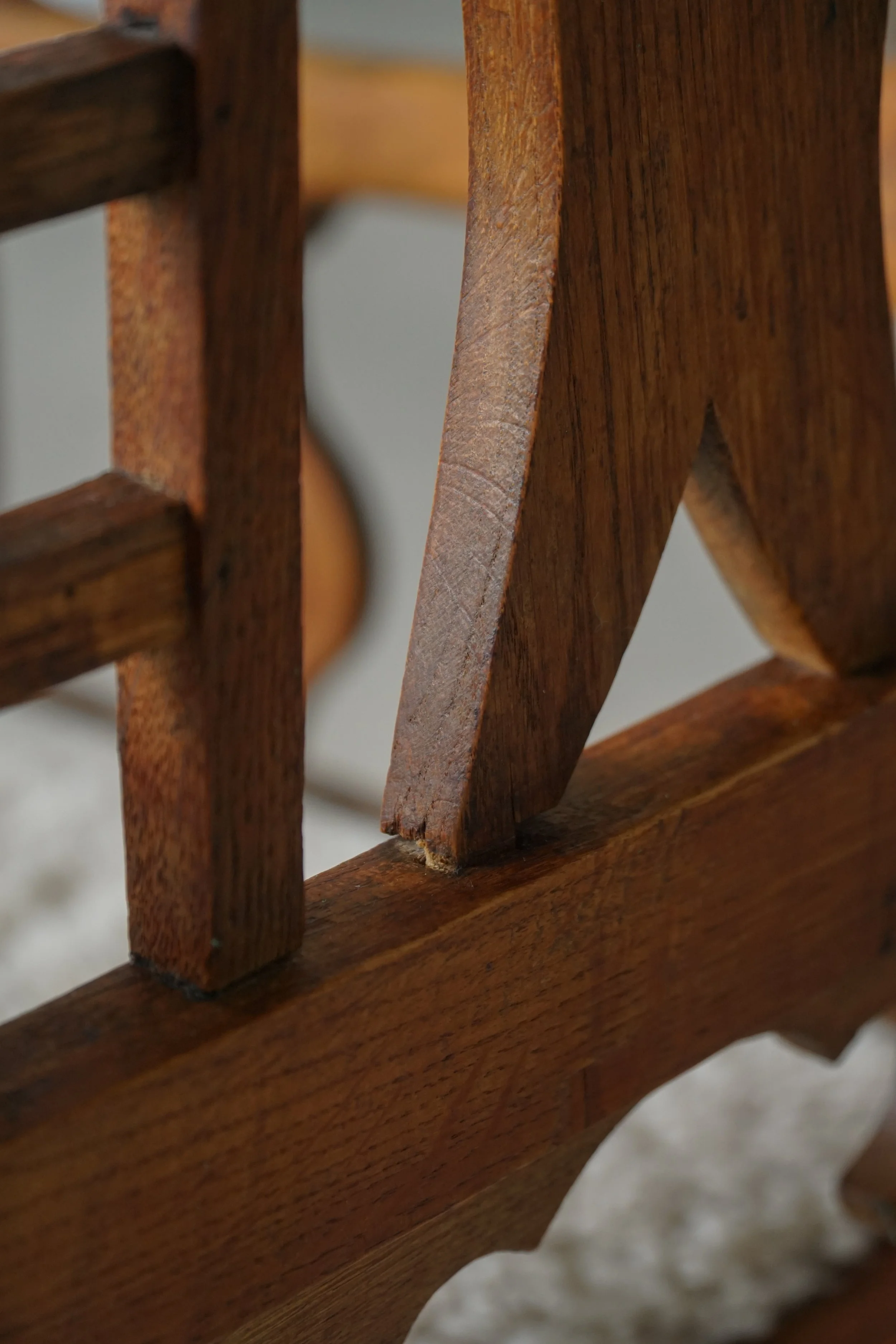 Chair-16.jpg
