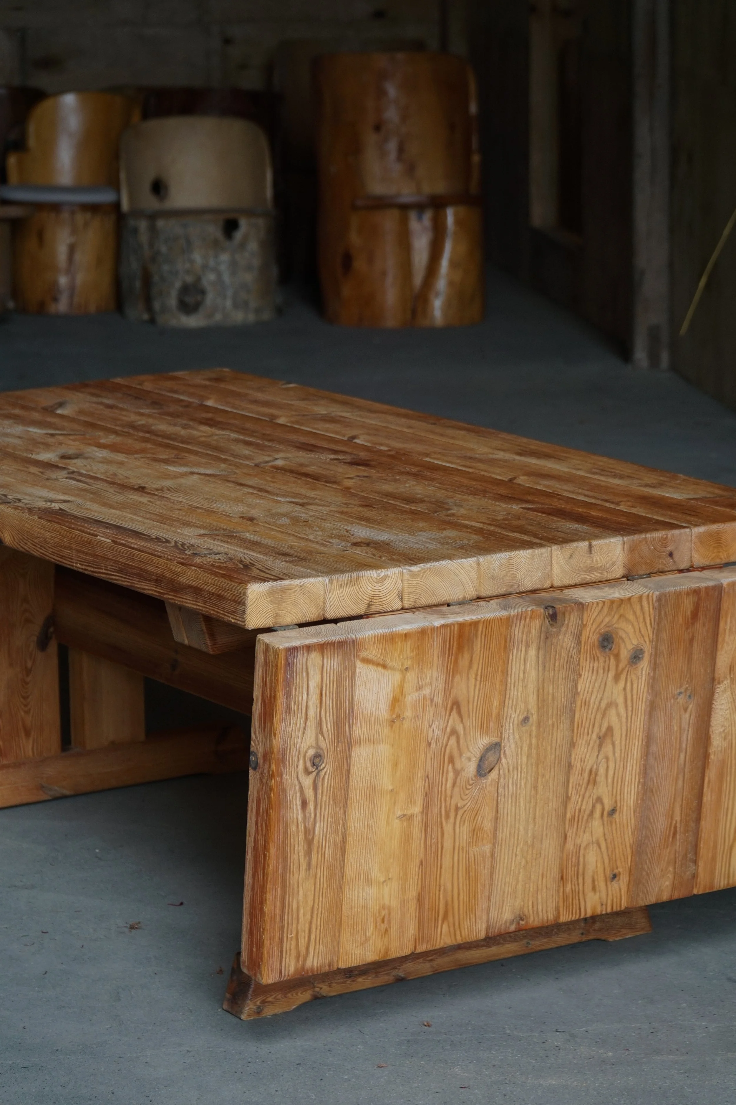 Pine_Table.jpg