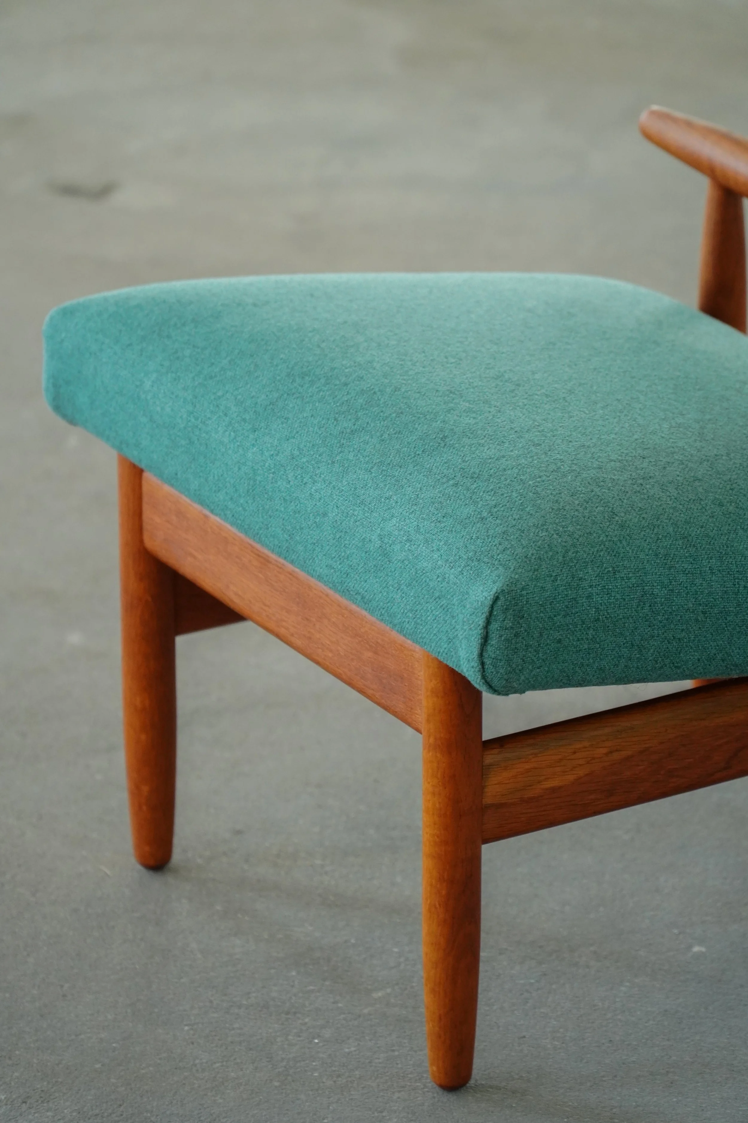 Footstools-5.jpg