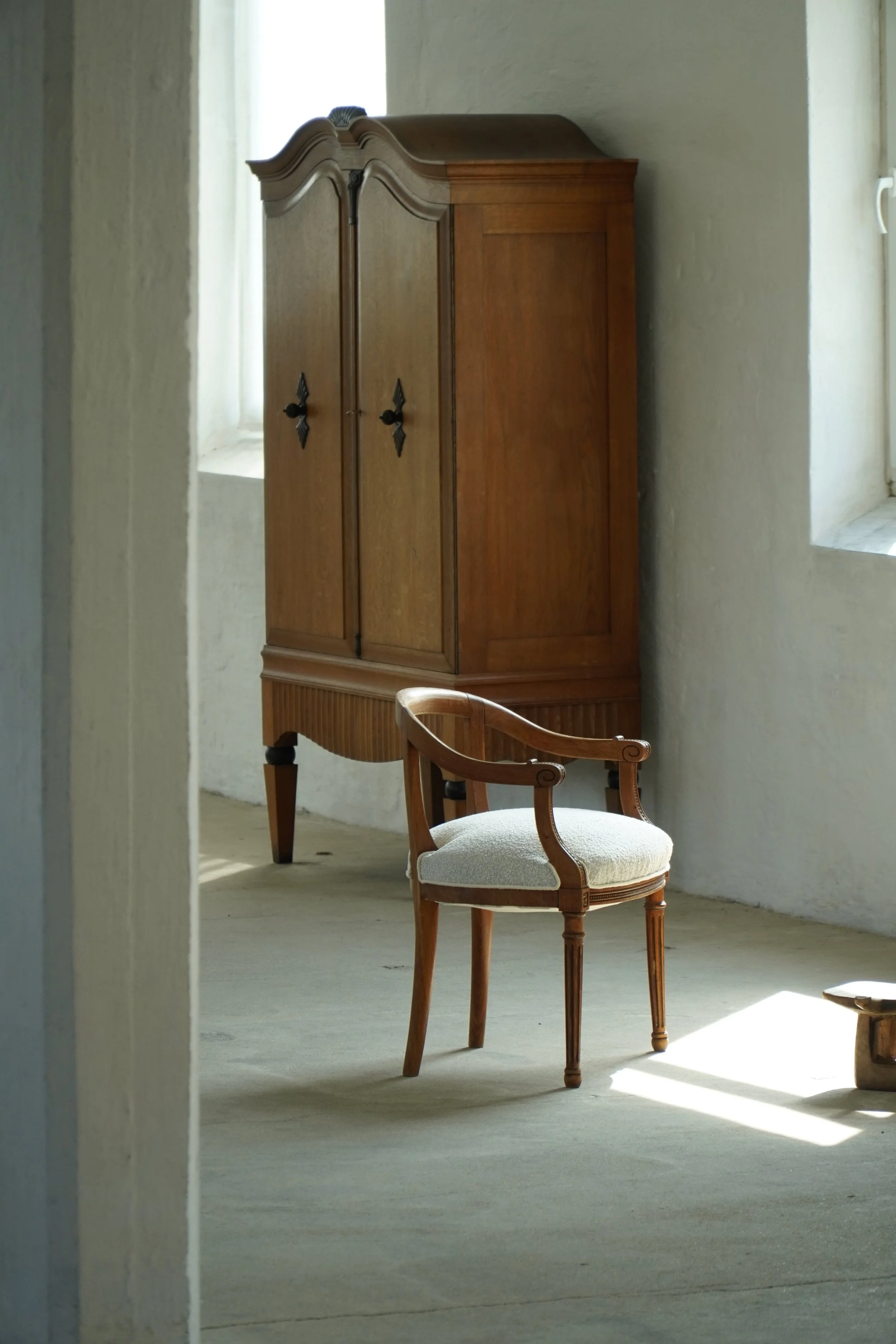 Early-20th Century, Pair of Danish Art Nouveau Armchairs, Elm & Bouclé, 1920s