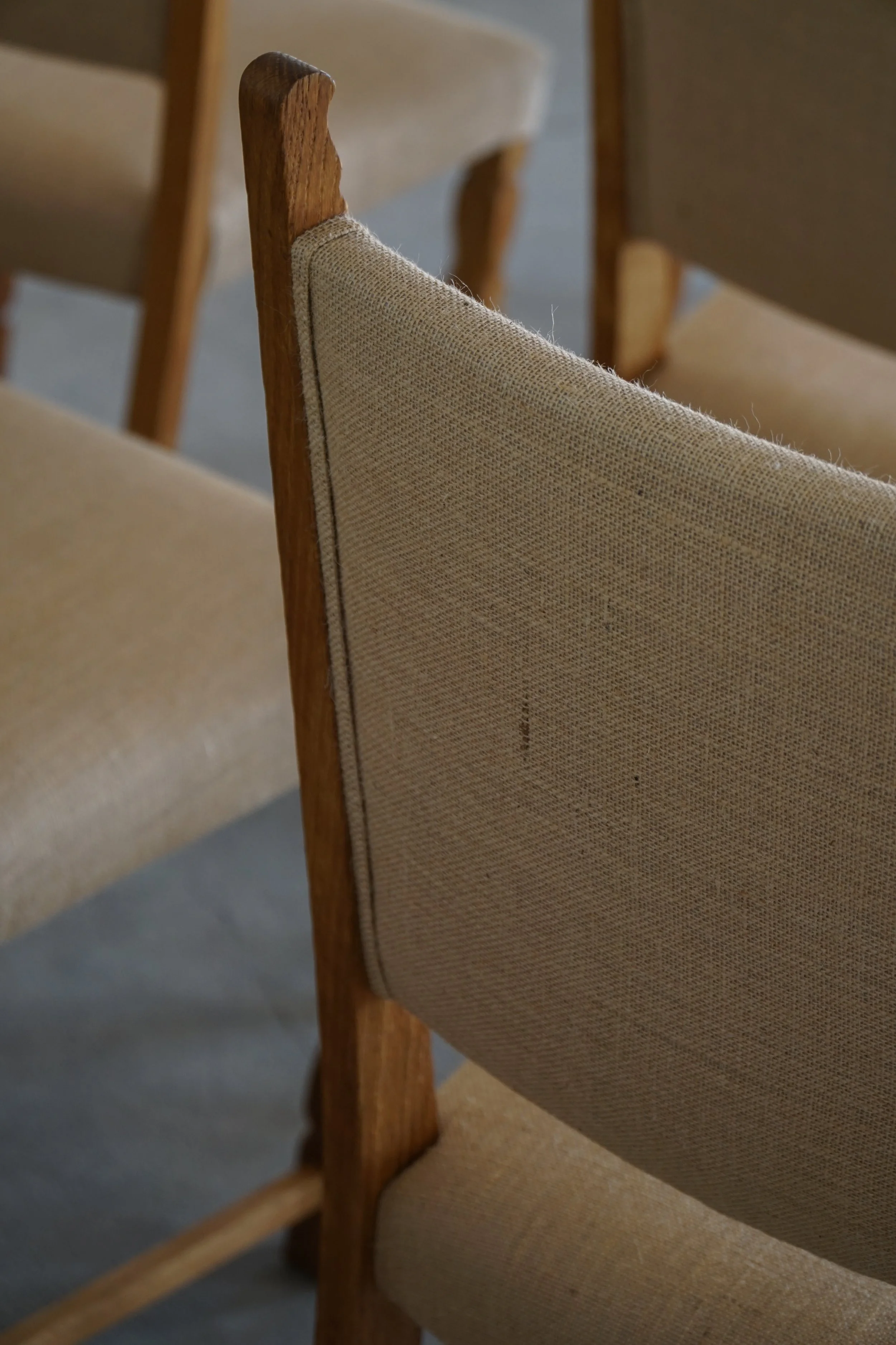 Hessian_Chairs-28.jpg