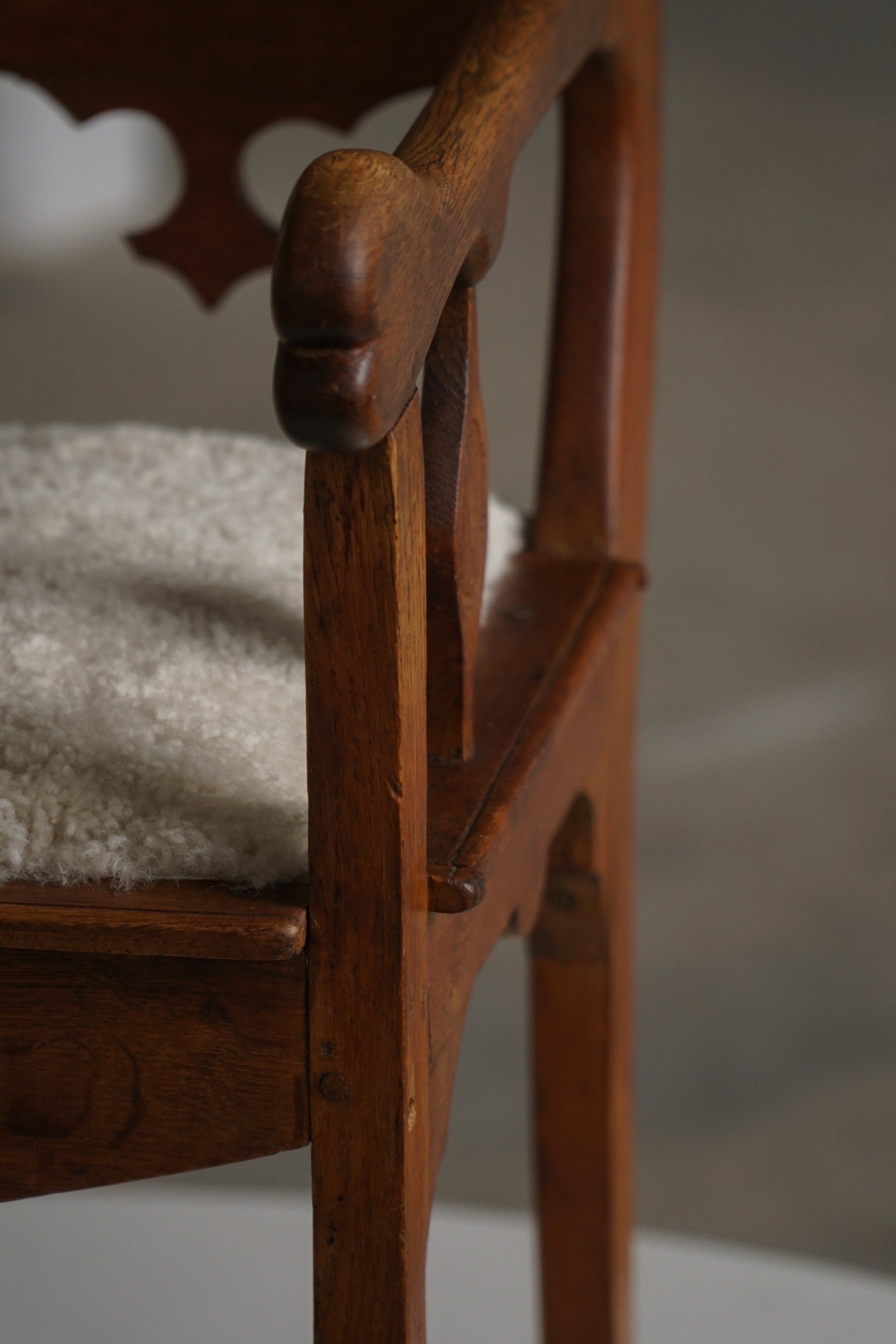 Chair-19.jpg