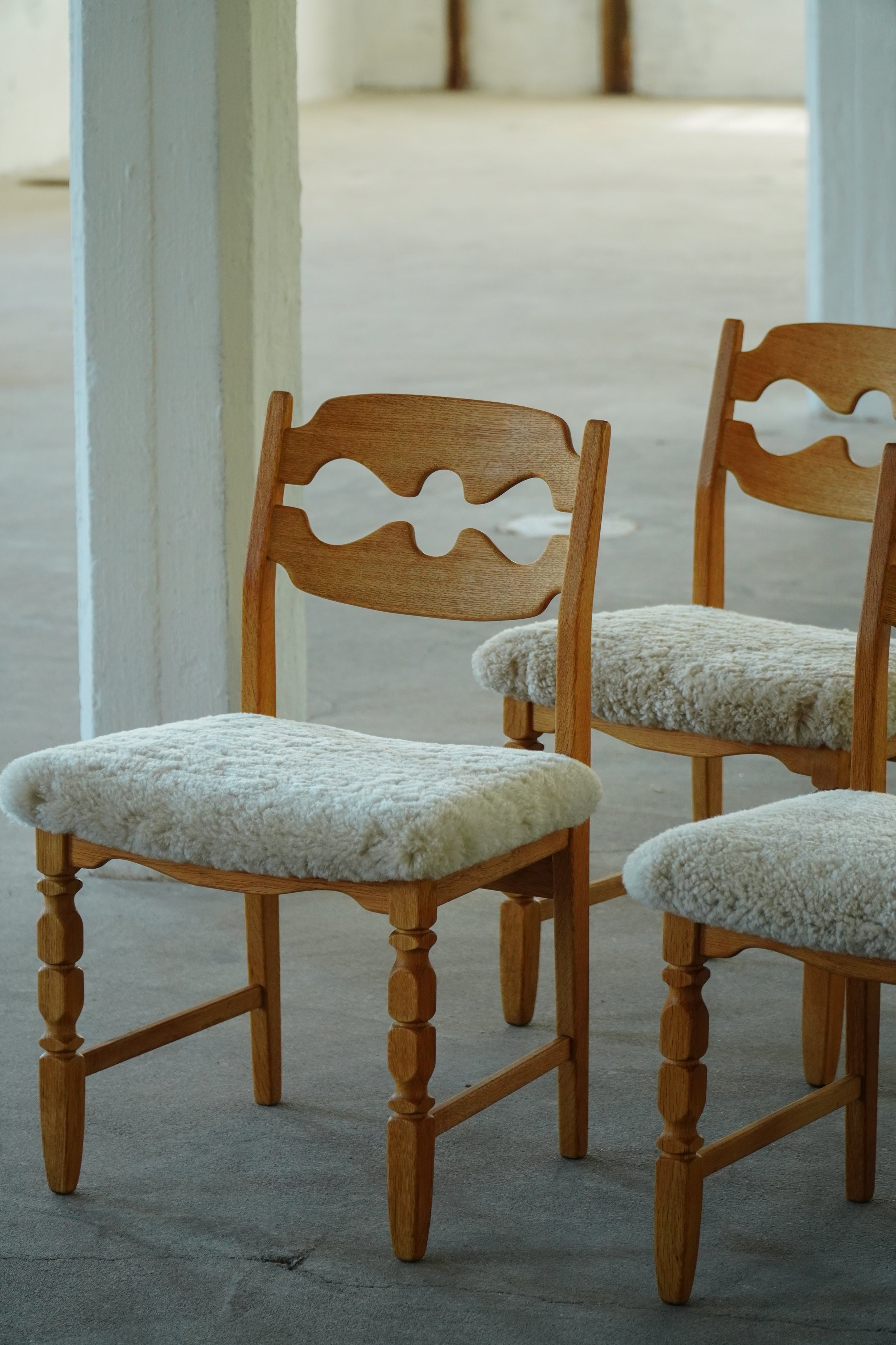 Six_Dining_Chairs-18.jpg