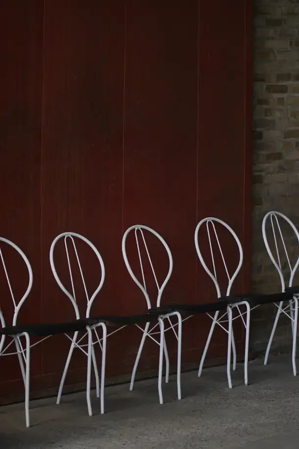 Table_Six_Chairs_12_master.webp
