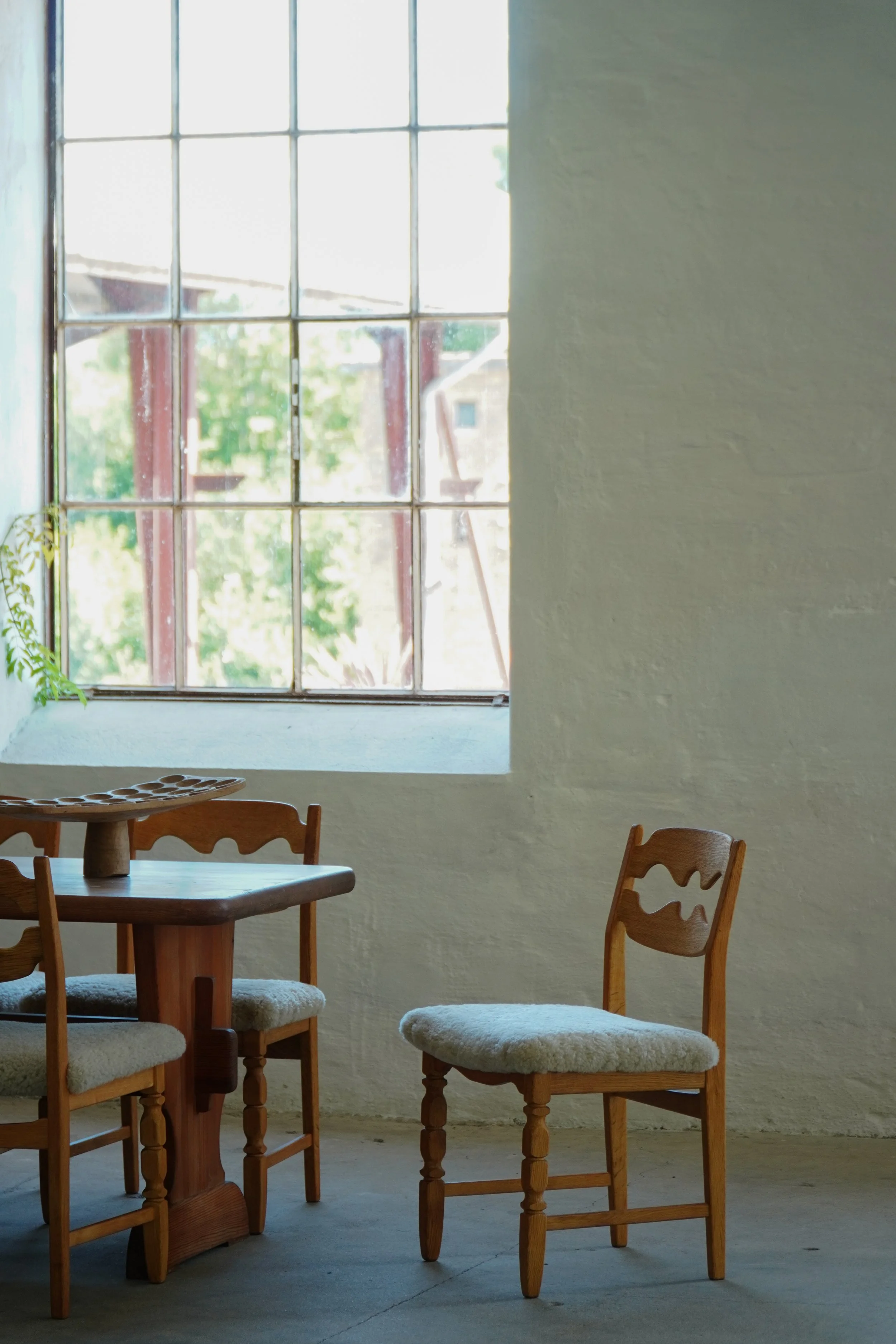 Six_Dining_Chairs-10.jpg