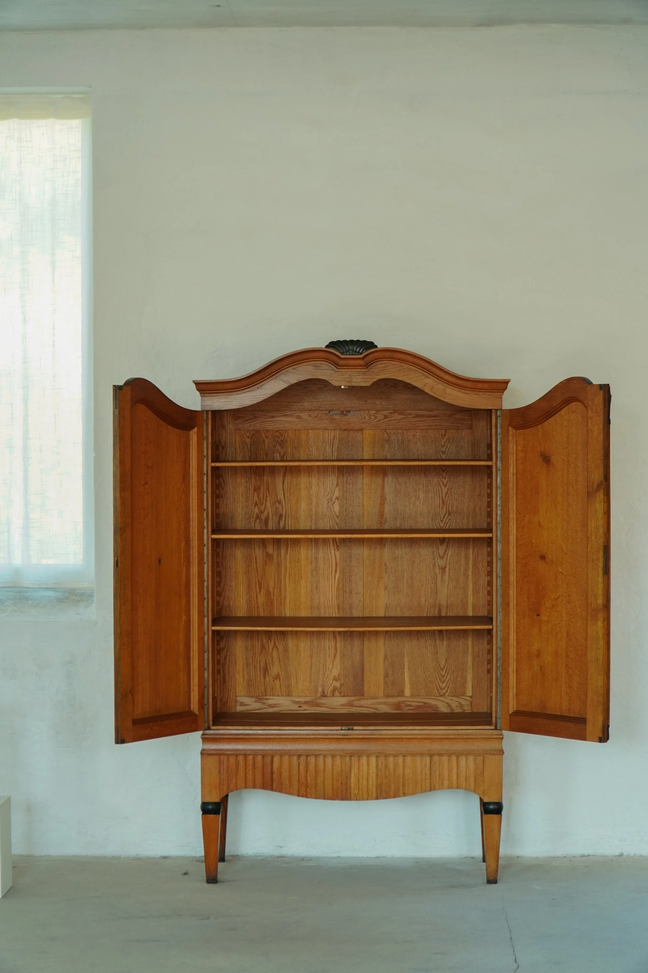 Cabinet-14.jpg