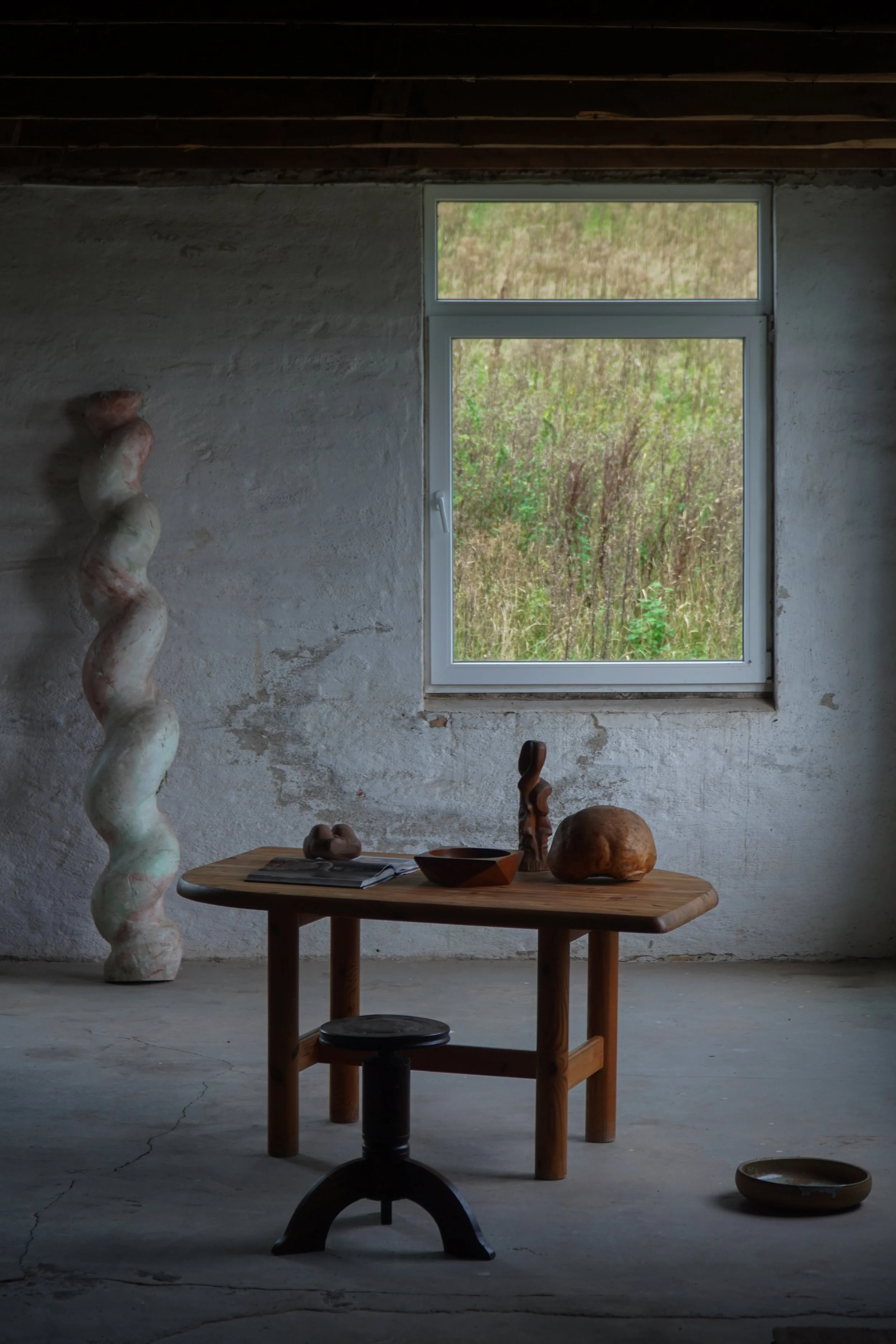 Pine-dining-table-3.jpg