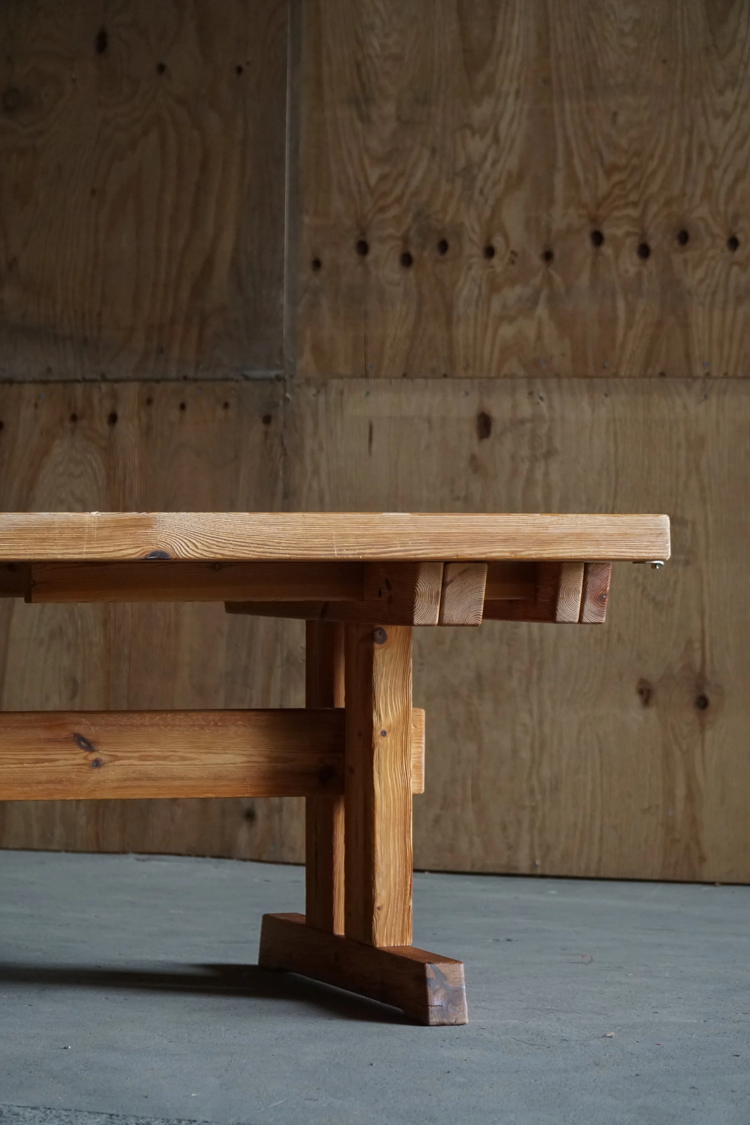 Pine_Table-21.jpg
