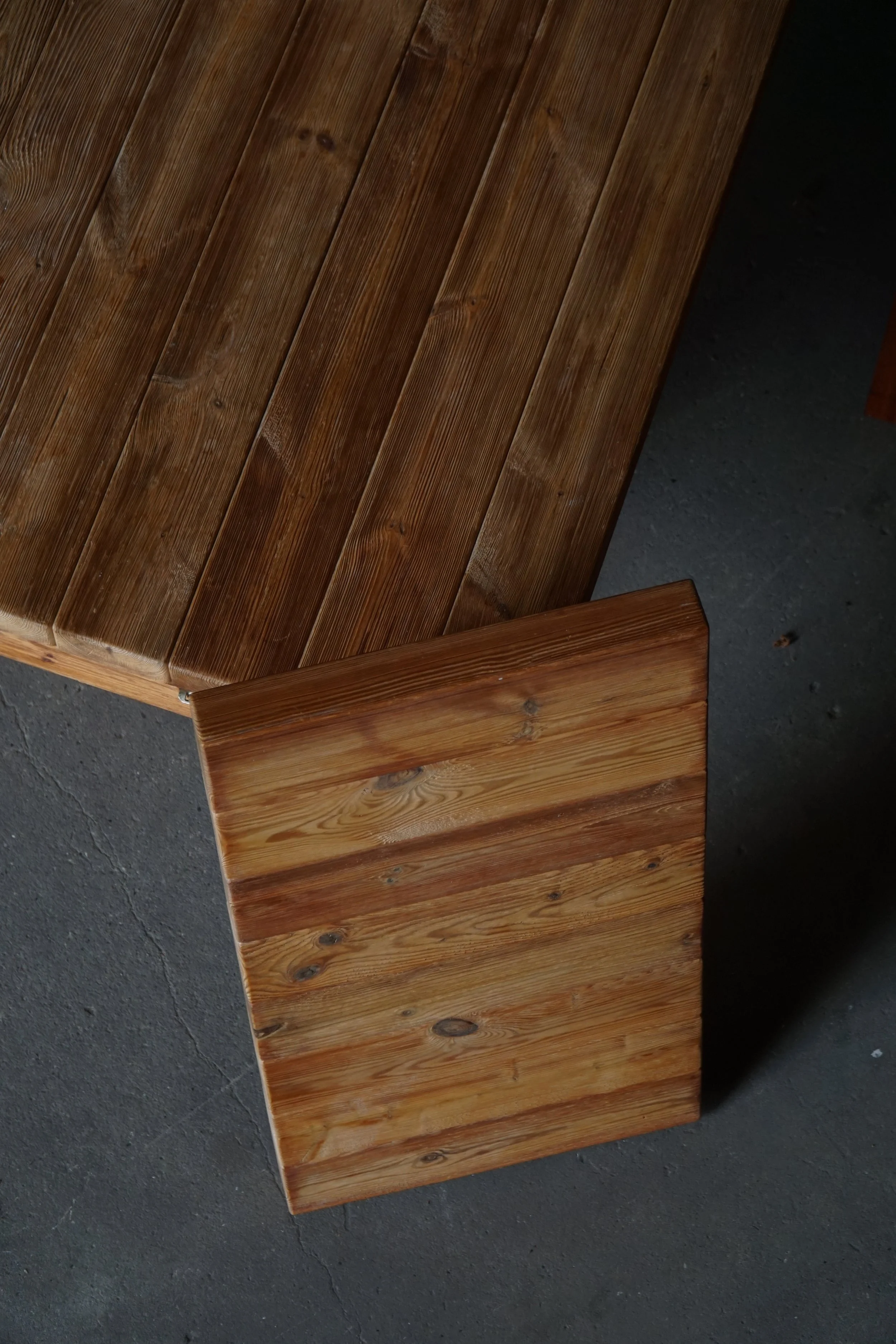 Pine_Table-13.jpg