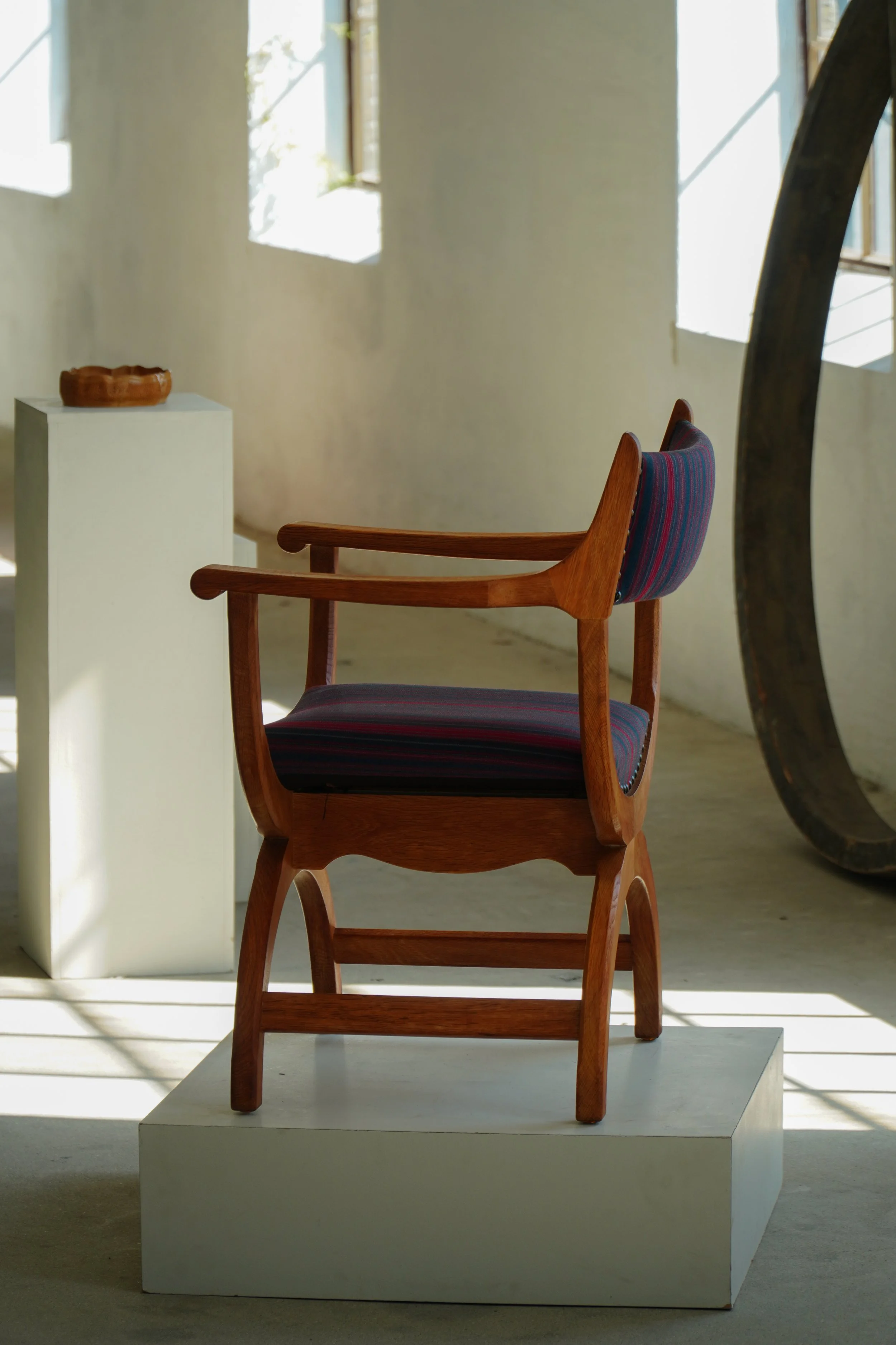 Arm_Chairs_Striped-18.jpg