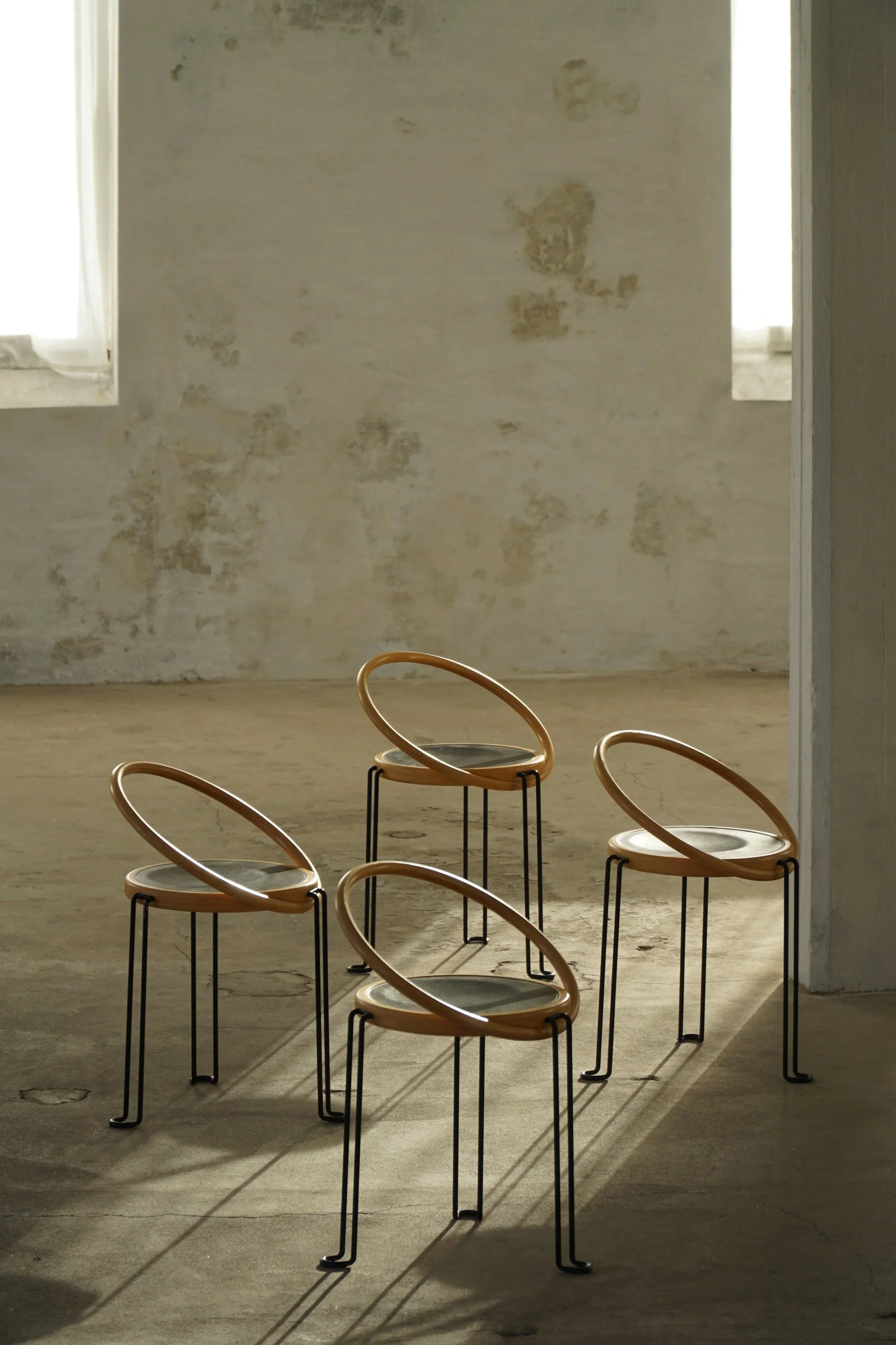 Set of 4 Sculptural “Oblado” Dining Chairs by Børge Lindau, Swedish Modern, 1980