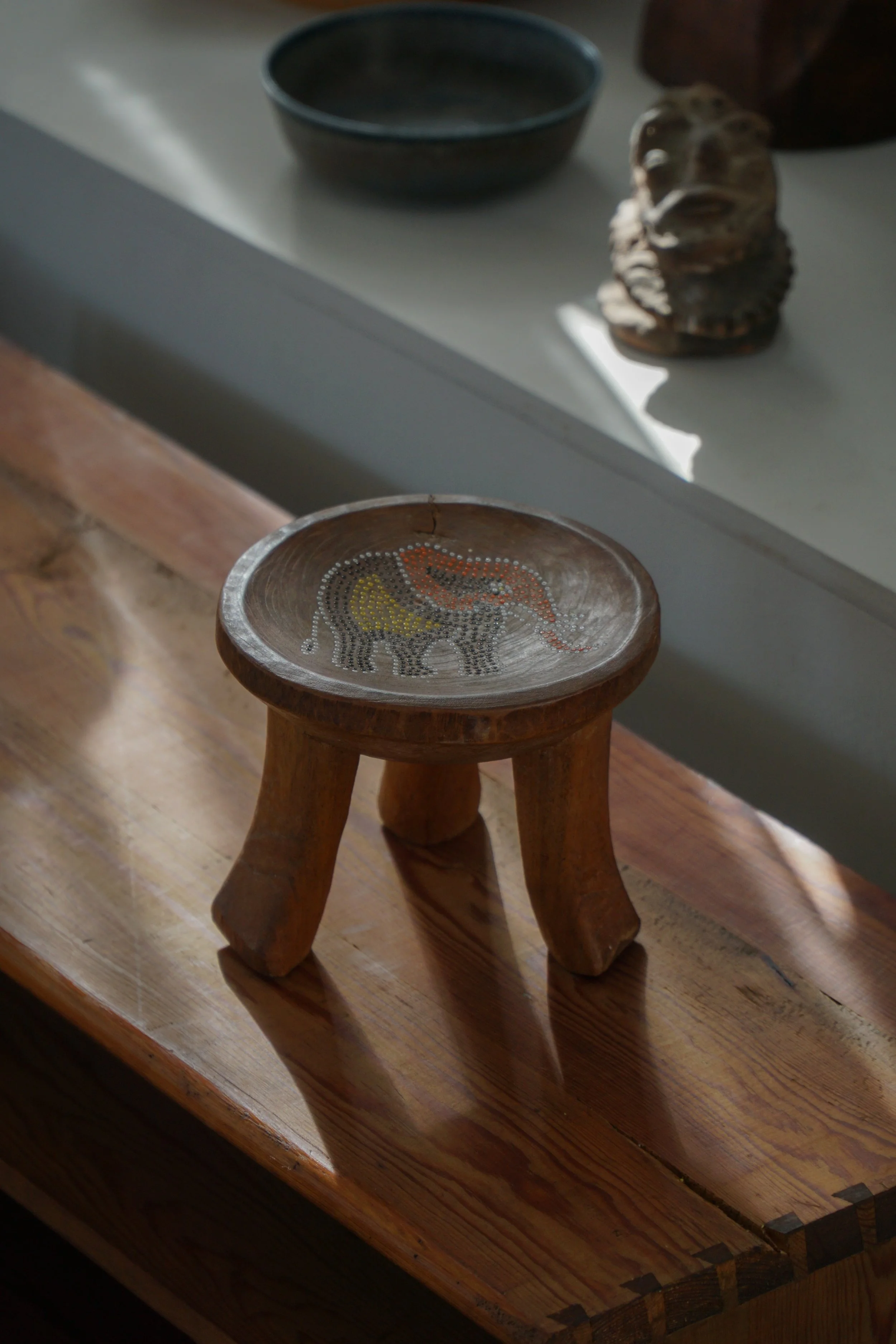 Tiny_Elephant_Stool-3.jpg