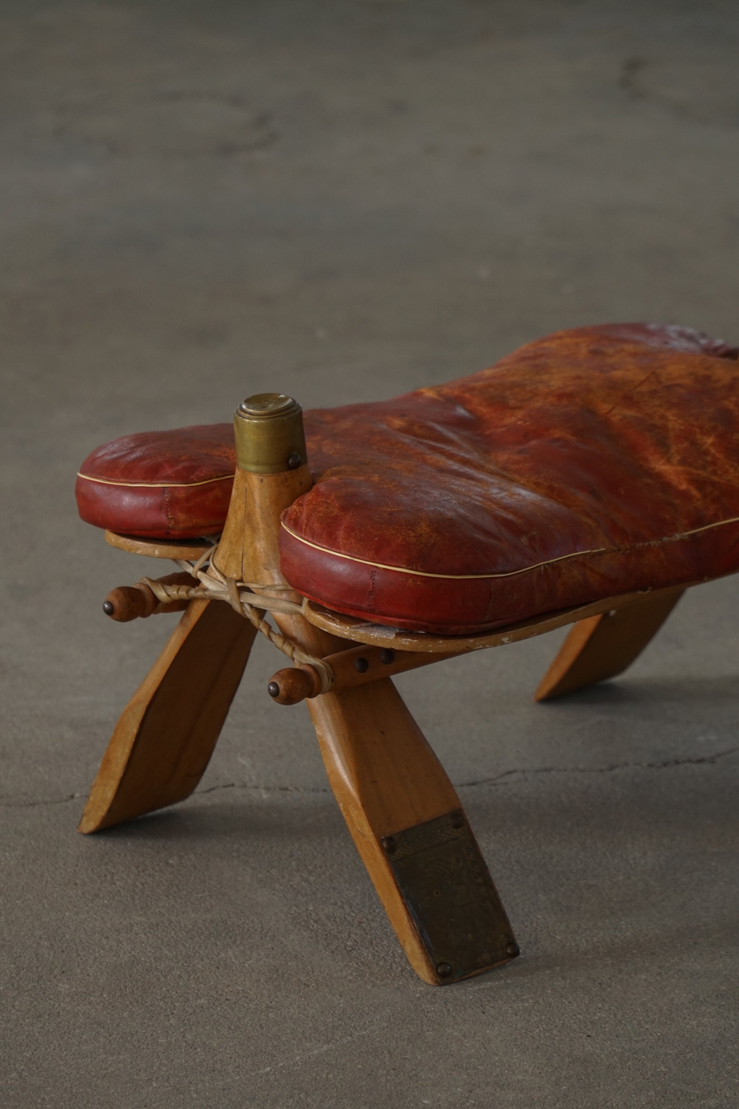 Stool-10.jpg