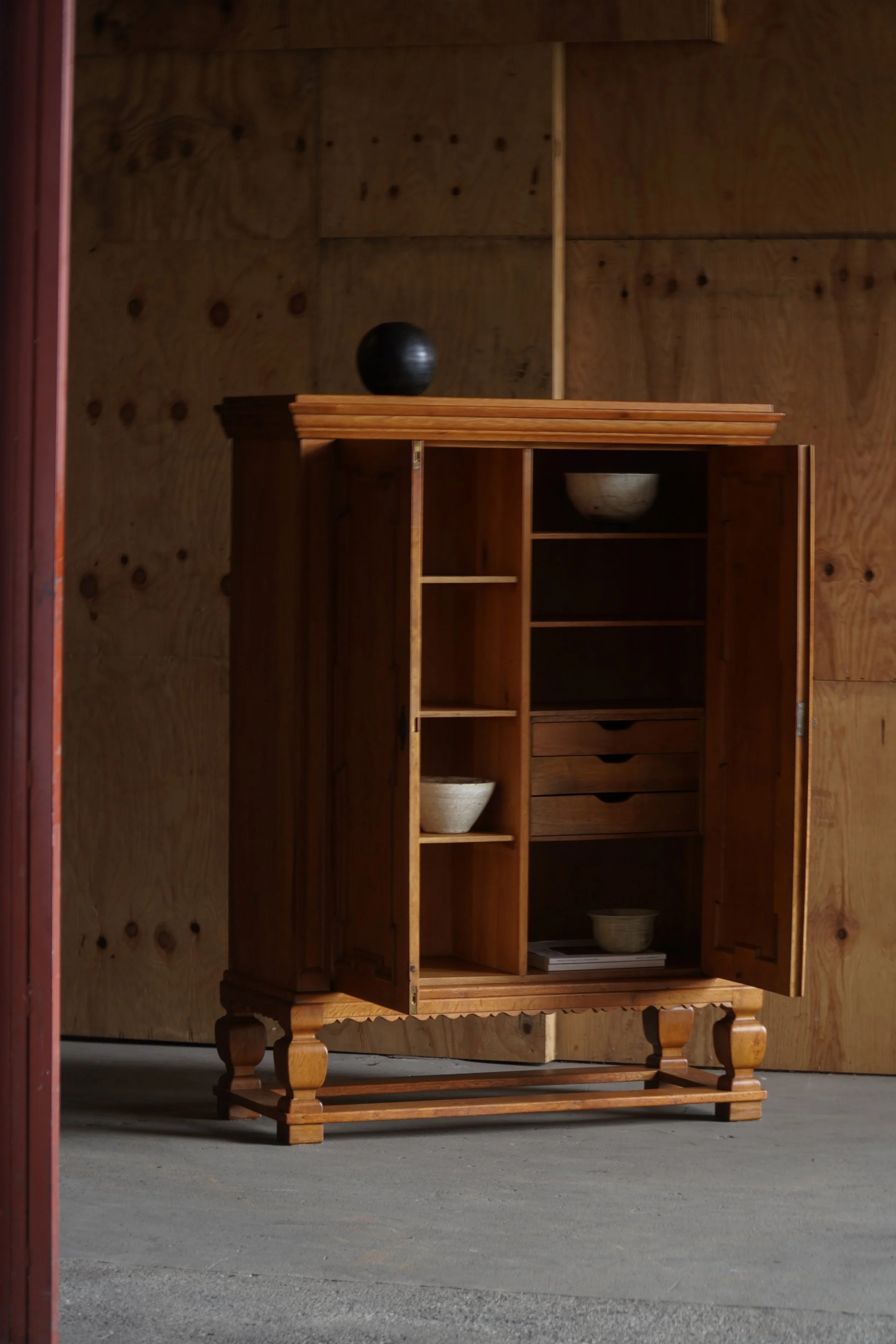 Cabinet-15.jpg