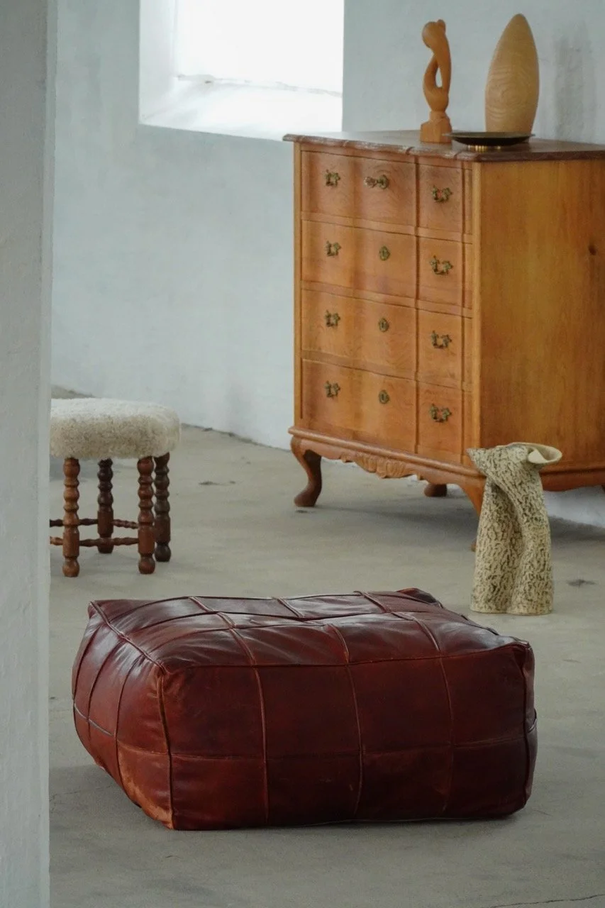 Pouf_Leather – stor.jpeg