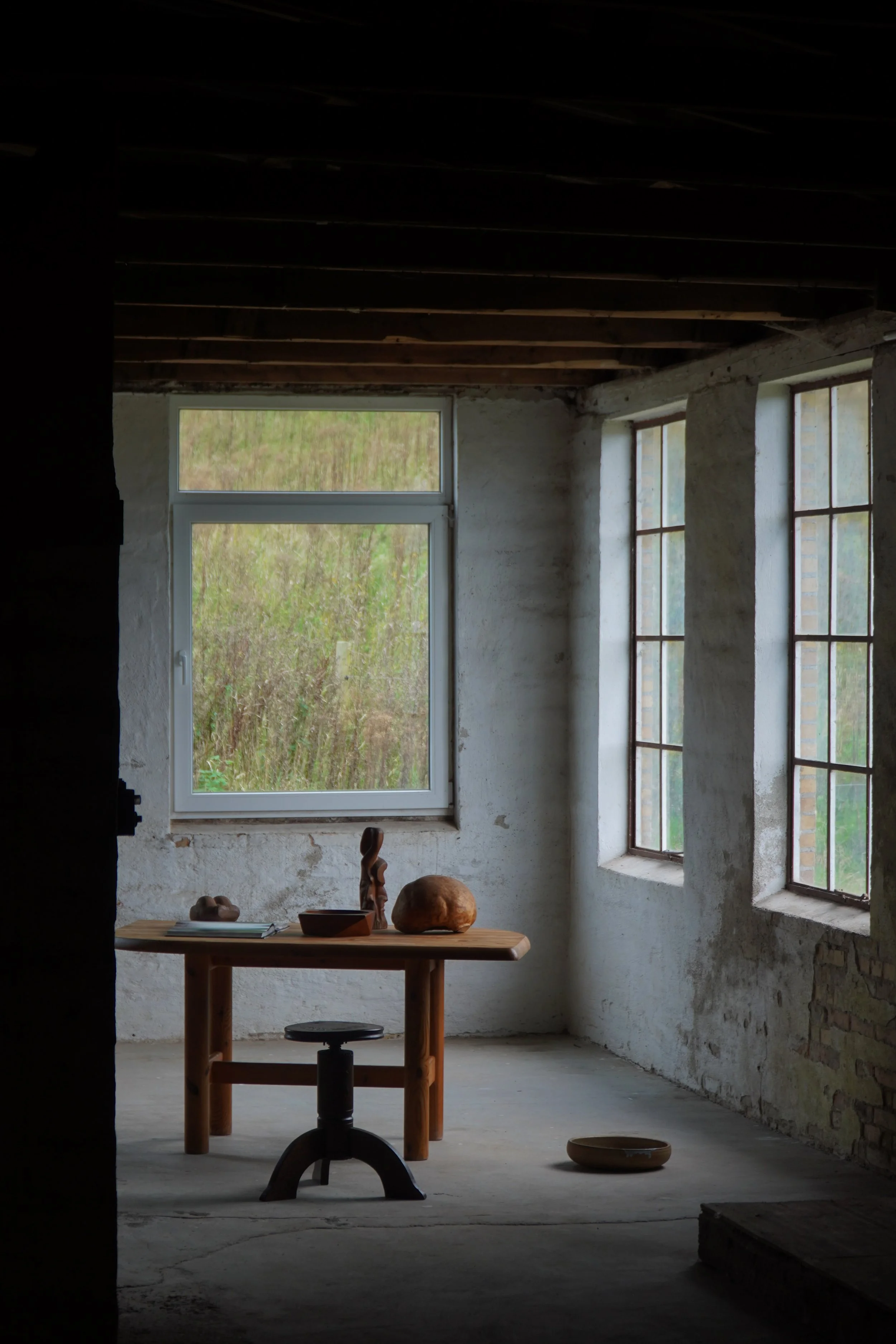 Pine-dining-table-2.jpg