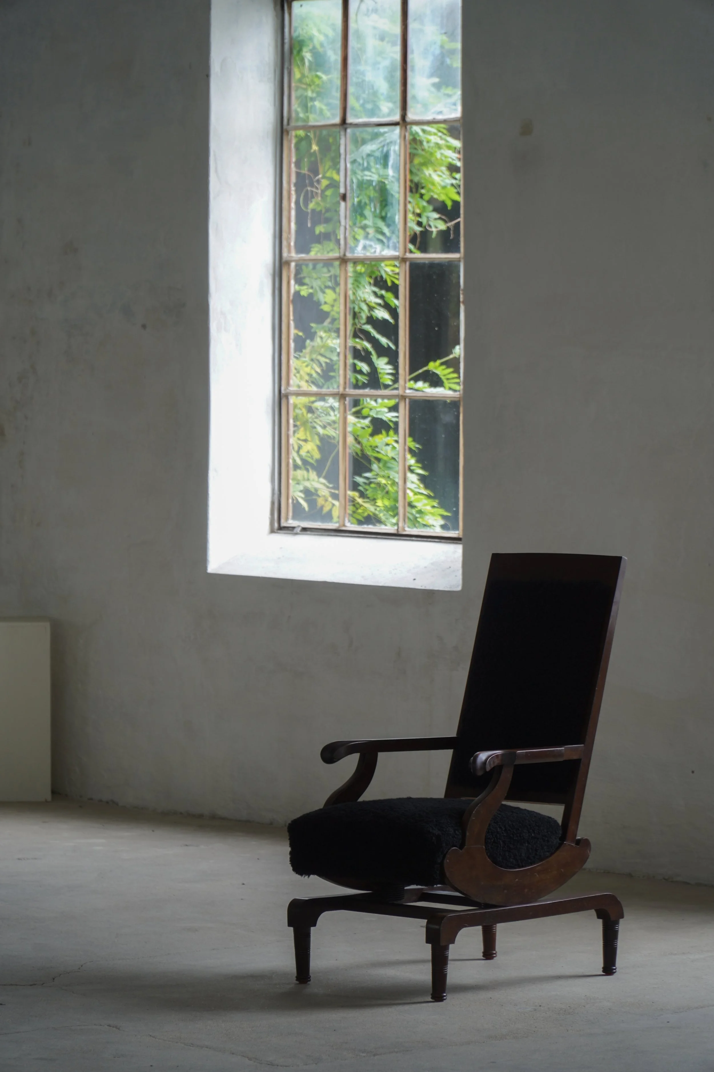 Armchair-2.jpg