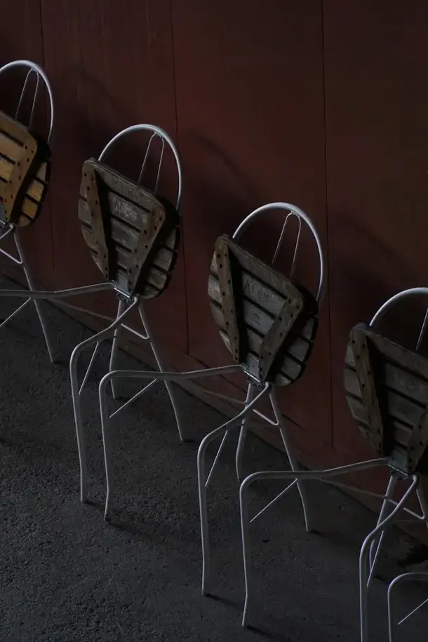 Table_Six_Chairs_7_master.webp