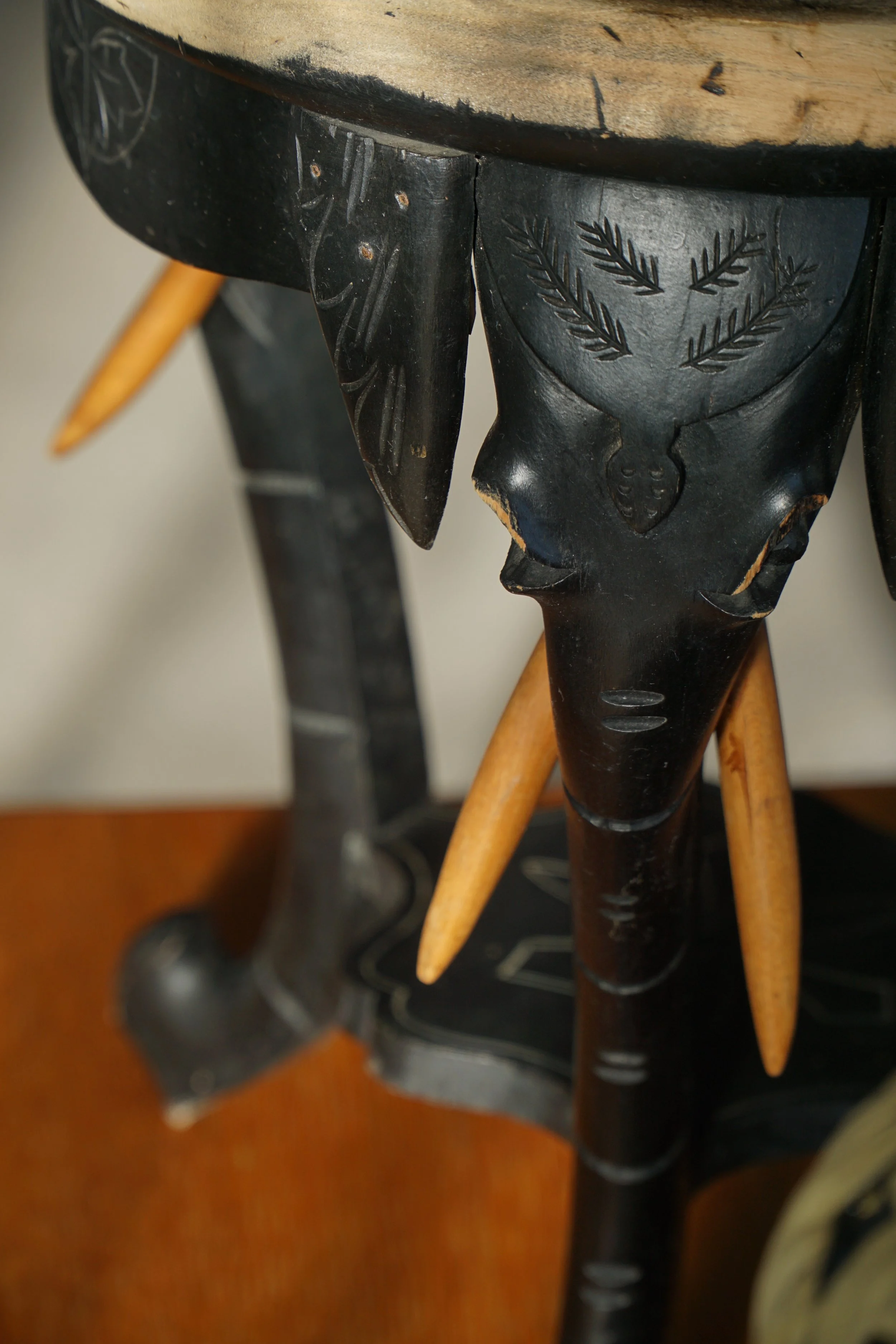 Elephant_Stool-10.jpg