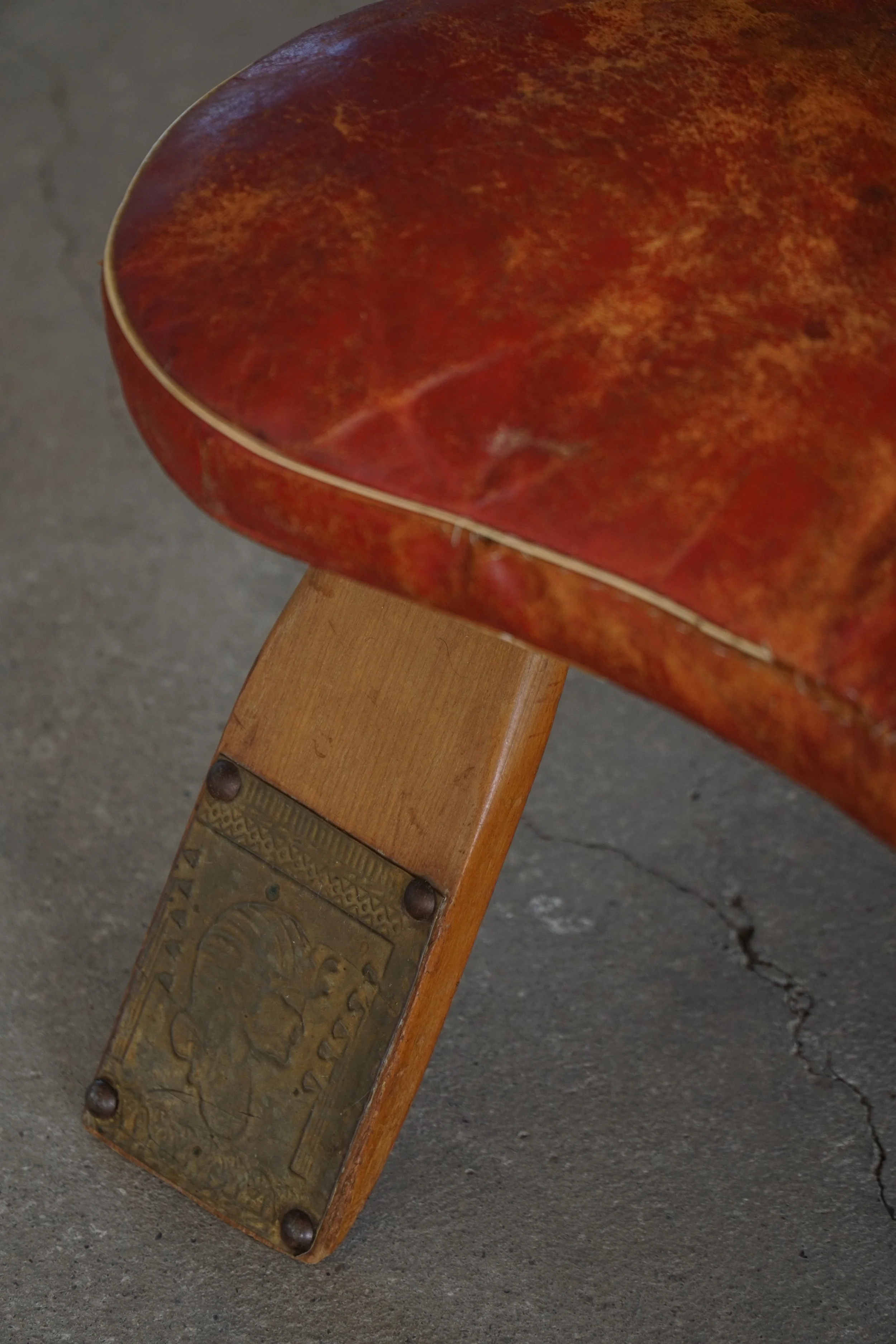 Stool-3.jpg