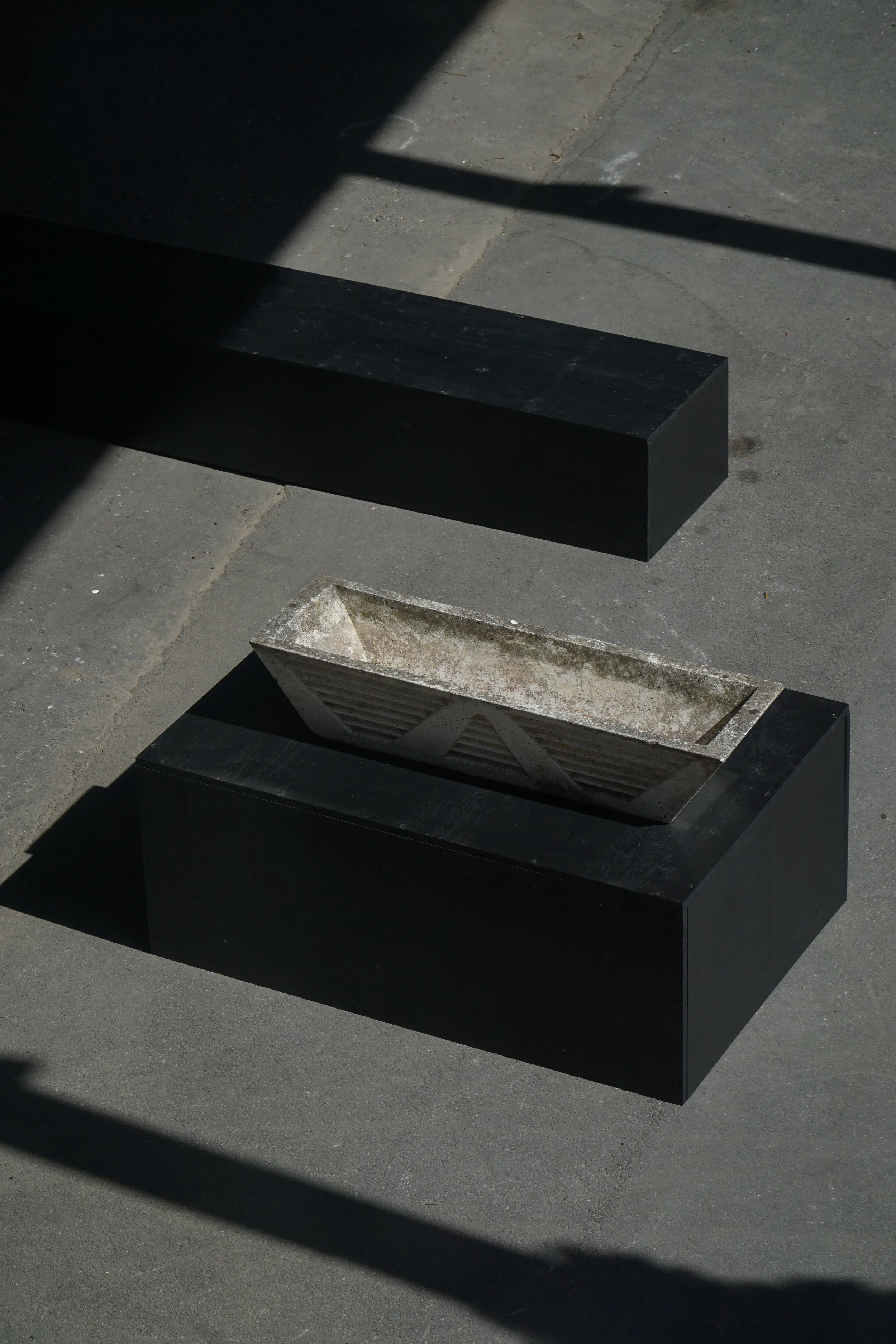 Jadinere_Long_Planter-2.jpg