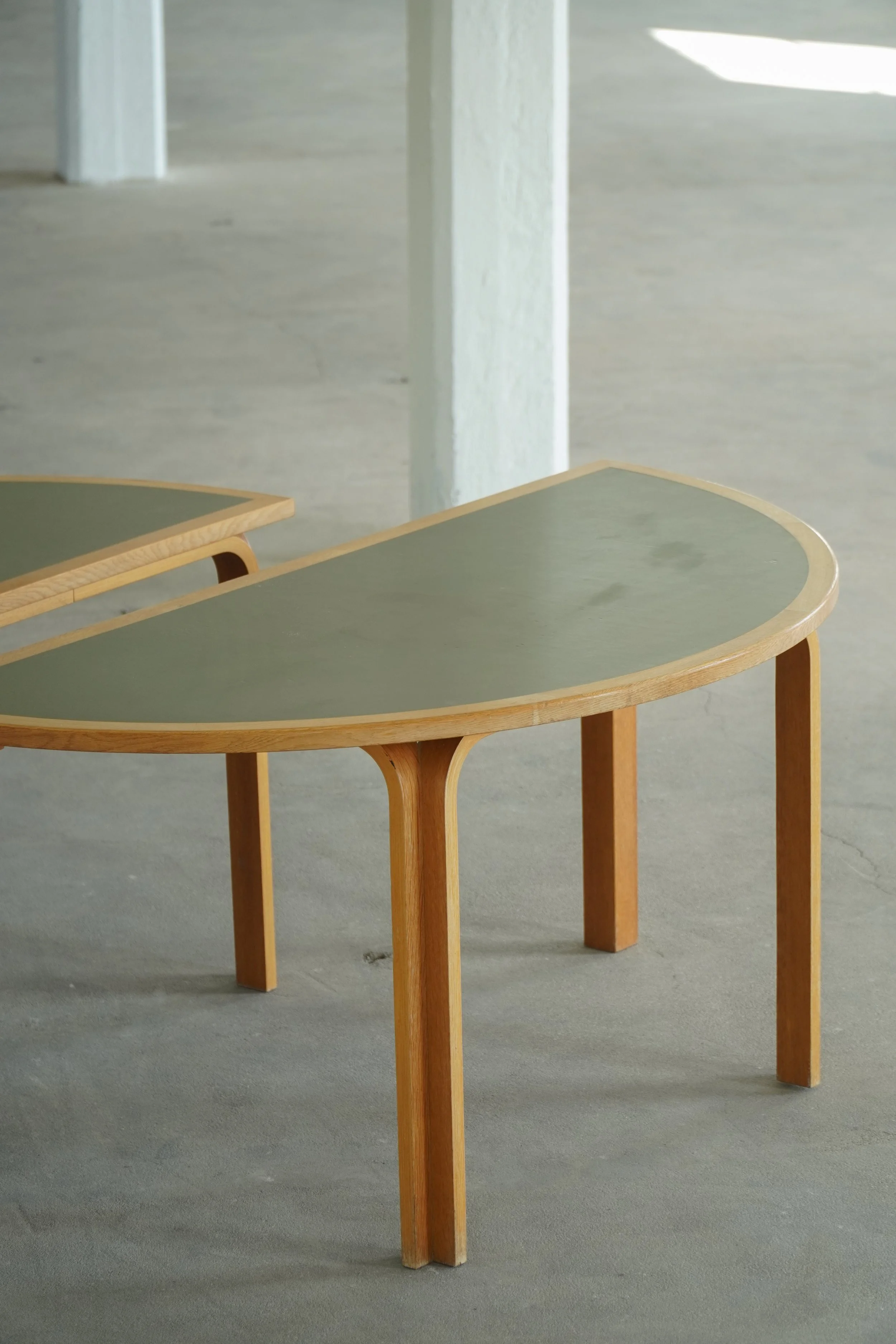 Dining-table-green-16.jpg