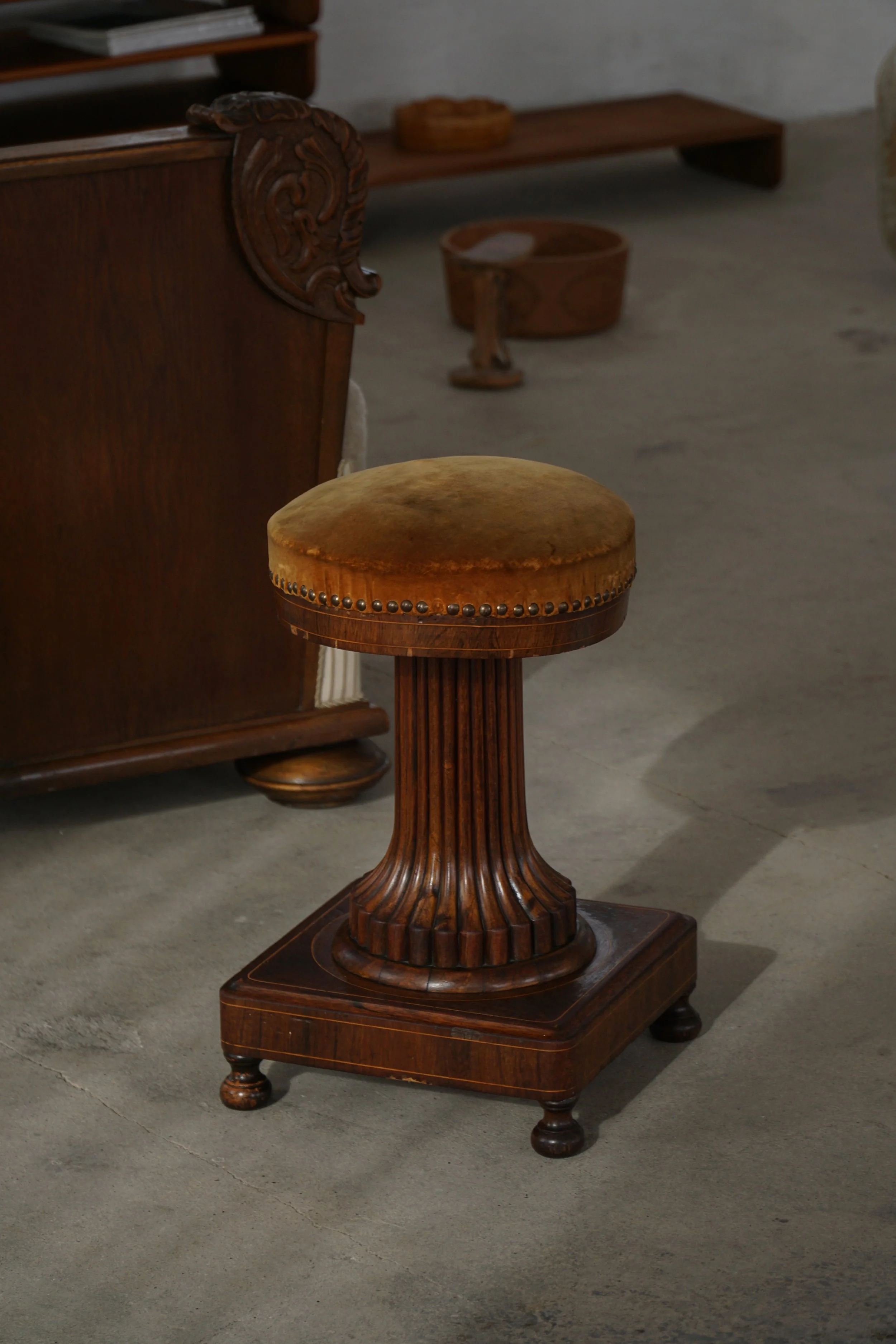 Stool_Velvet_Seat-2.jpg