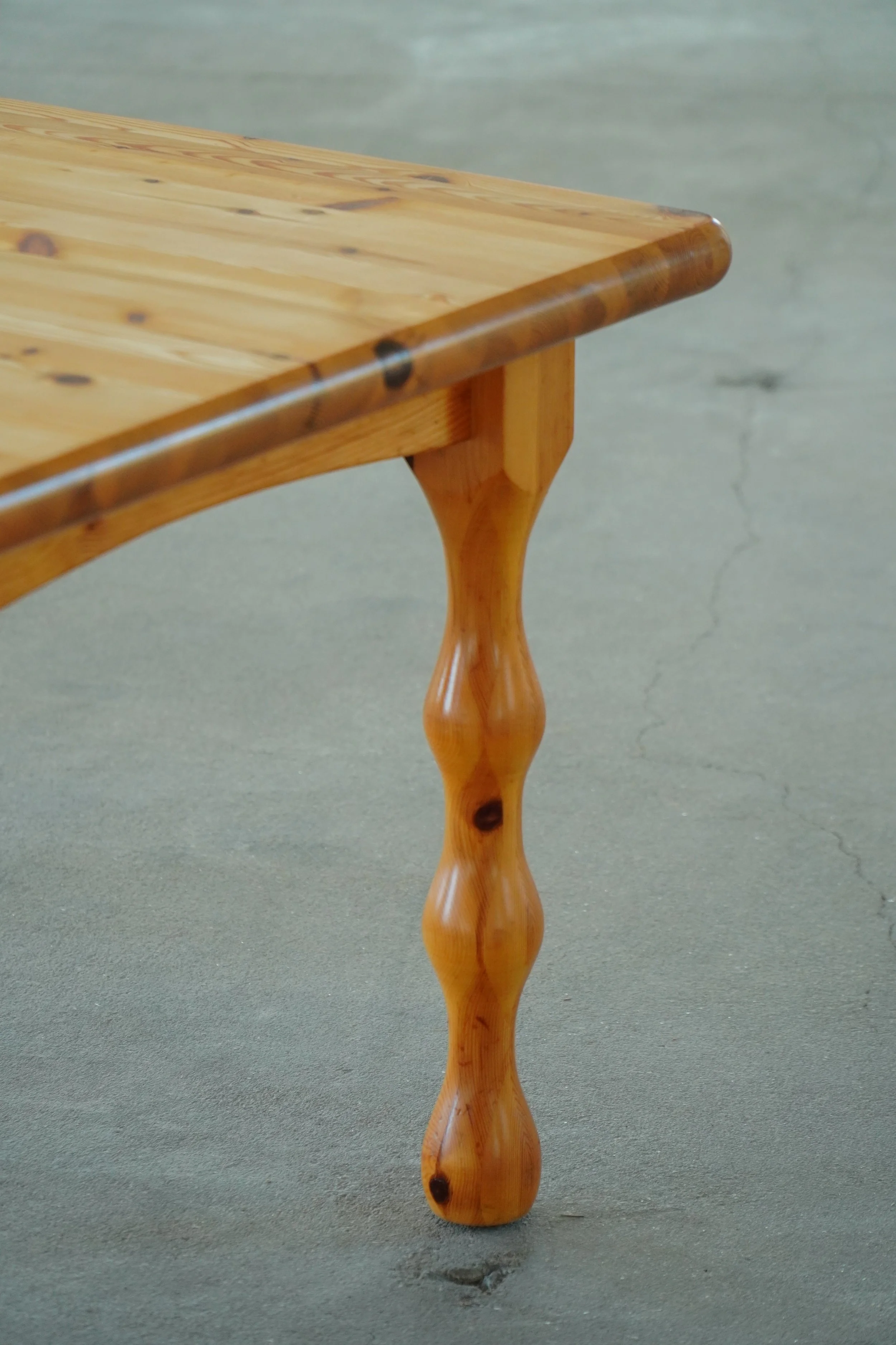 Coffee_Table_Pine-16.jpg