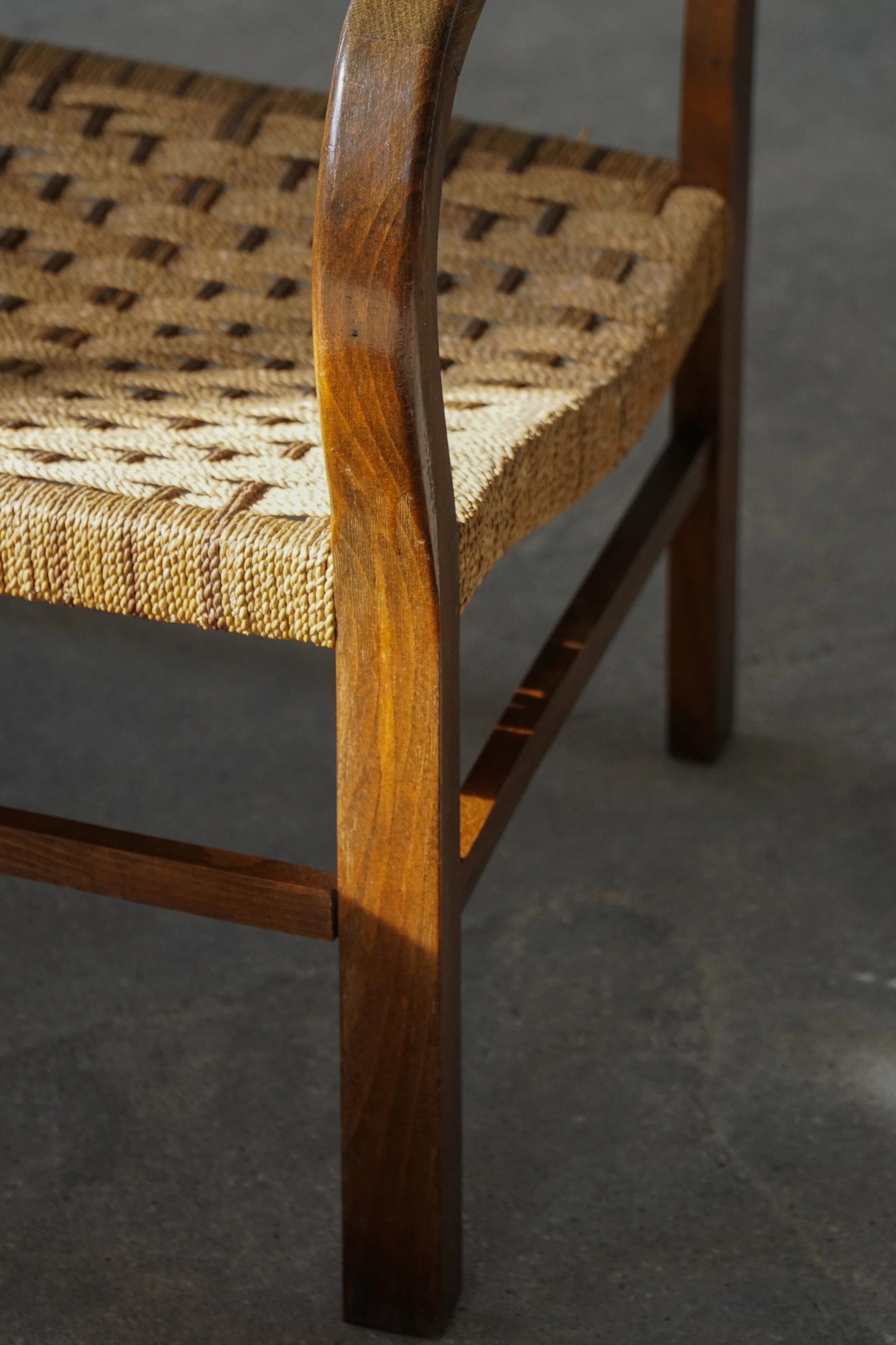 Armchair-2.jpg