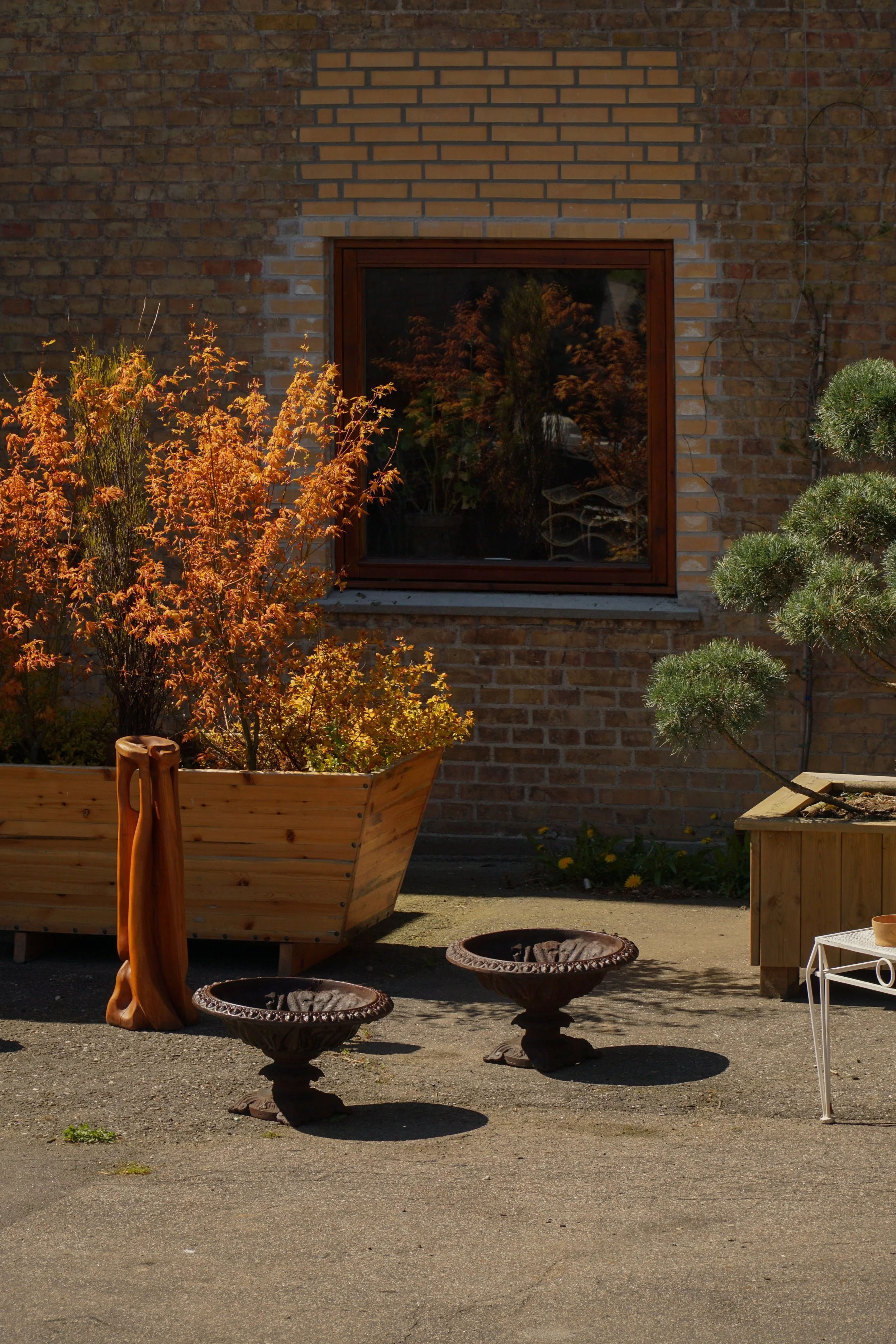 Ellebaek_Black_Planters-11.jpg