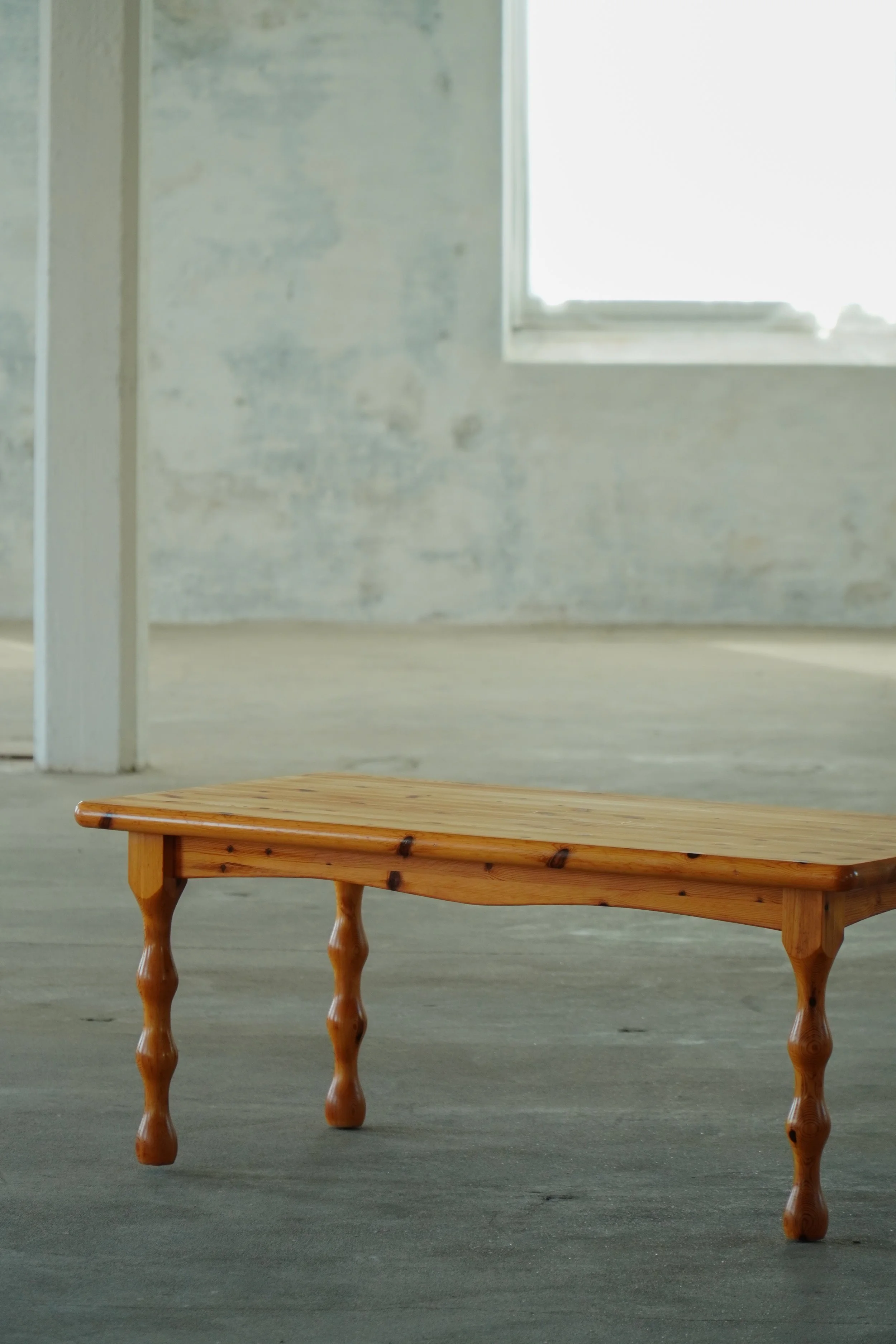 Coffee_Table_Pine-14.jpg